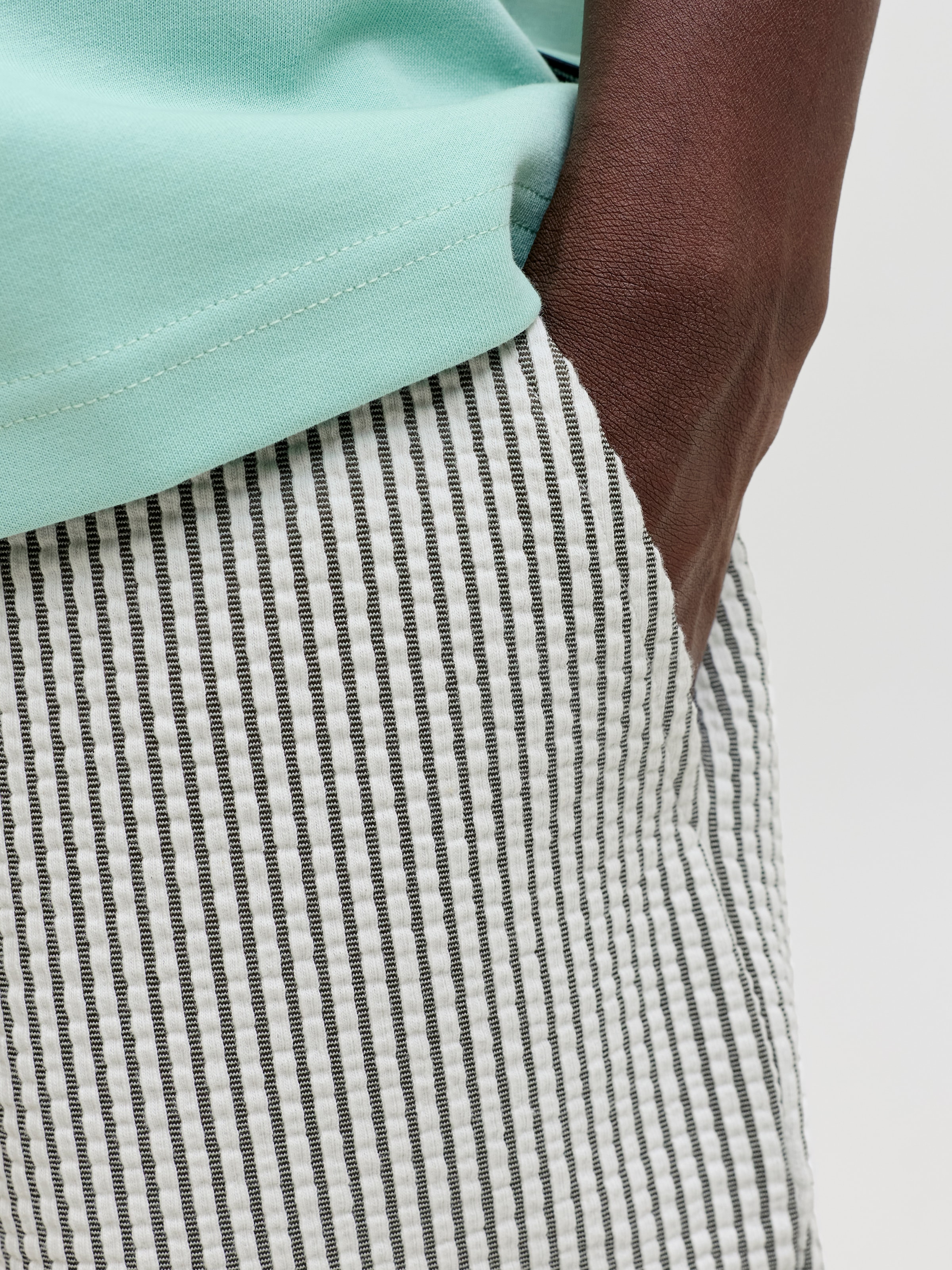 Jack & Jones Shorts »JPSTKARL MAY JOGGER SHORTS REG RET«  aus Baumwollmischung, mit elastischem Bund, in Stretch-Qualität