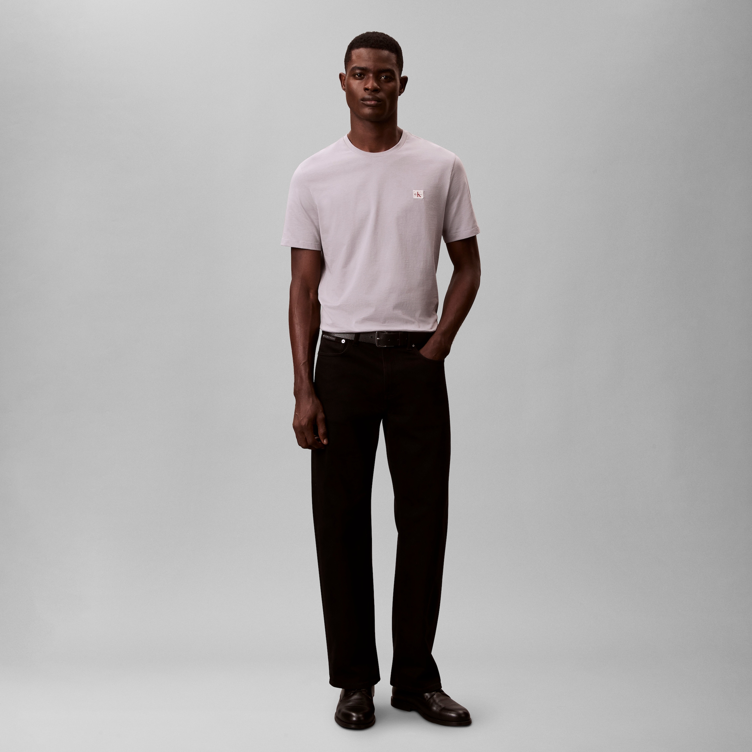 Calvin Klein Jeans T-Shirt »SS BADGE TEE 2 PACK« Packung, 2er-Pack, 2 Stk. tlg. Mit Rundhalsausschnitt