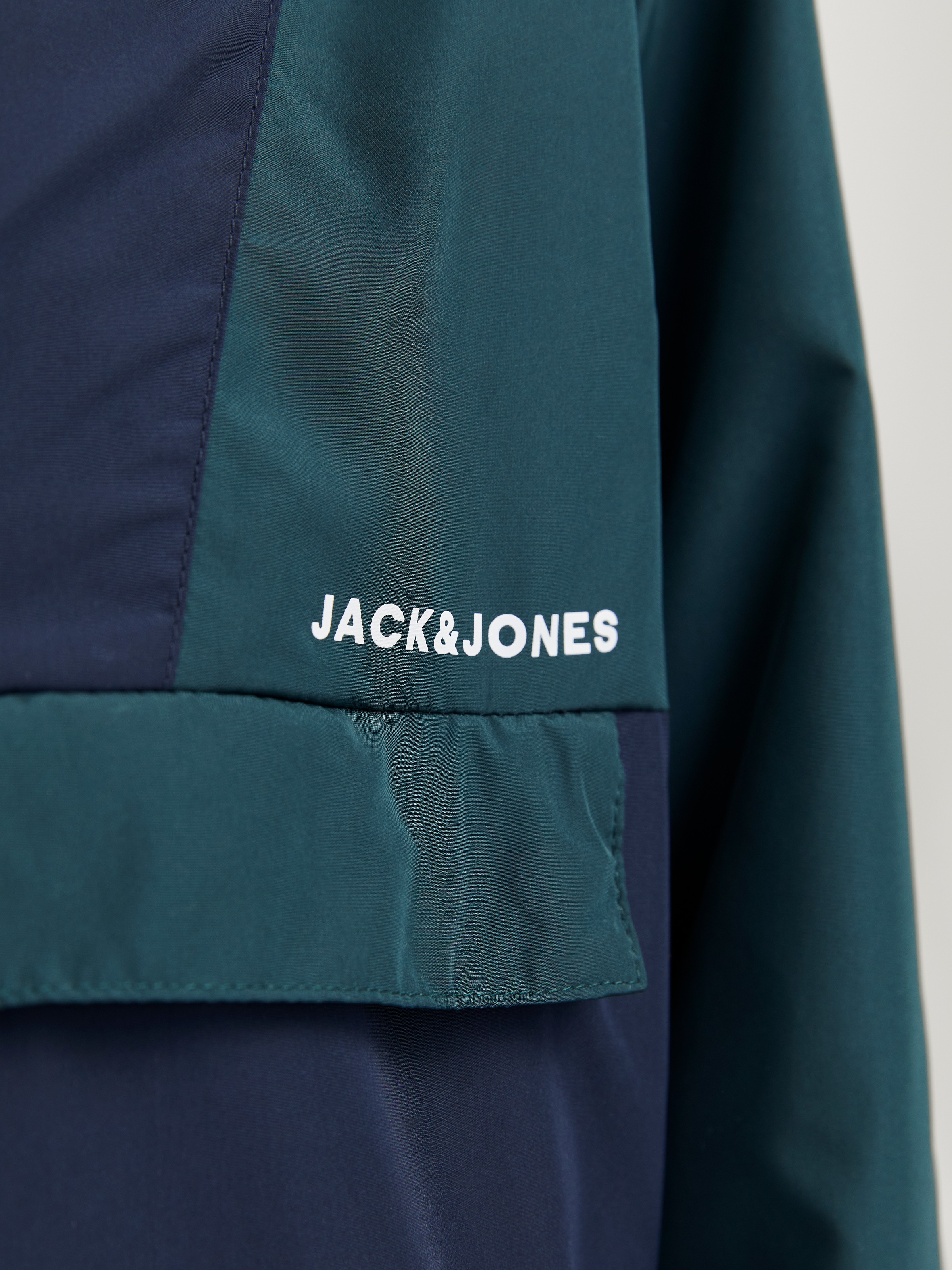 Jack & Jones Junior Windbreaker »JJWINDBREAKER PACKABLE ANORAK JNR«, mit Kapuze
