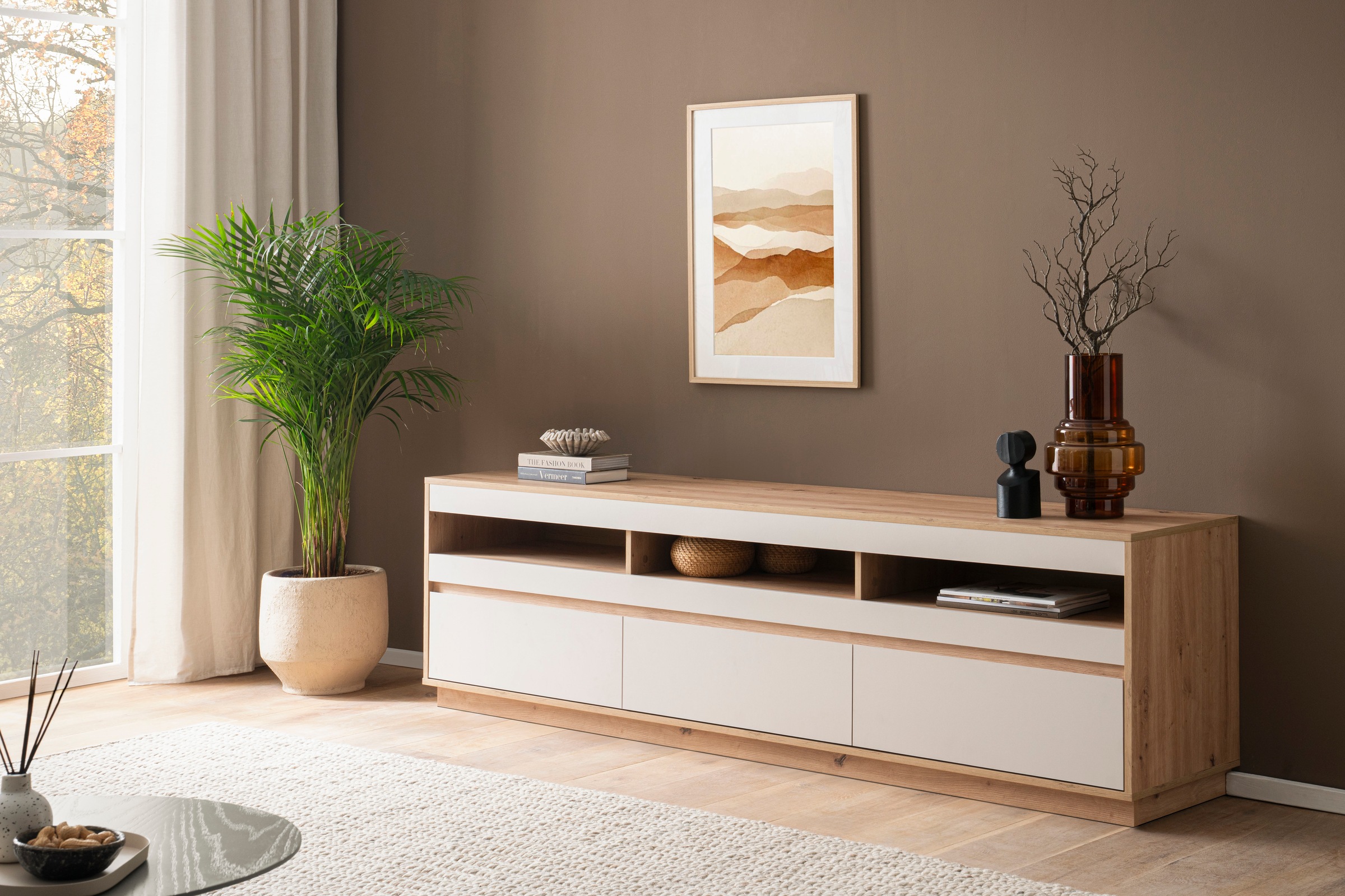 Home affaire Lowboard »Sonora, moderner TV-Unterschrank, Kommode in Eiche Artisan, TV-Schrank« filigrane Rahmenoptik, ausreichend Stauraum, vielseitig einsetzbar