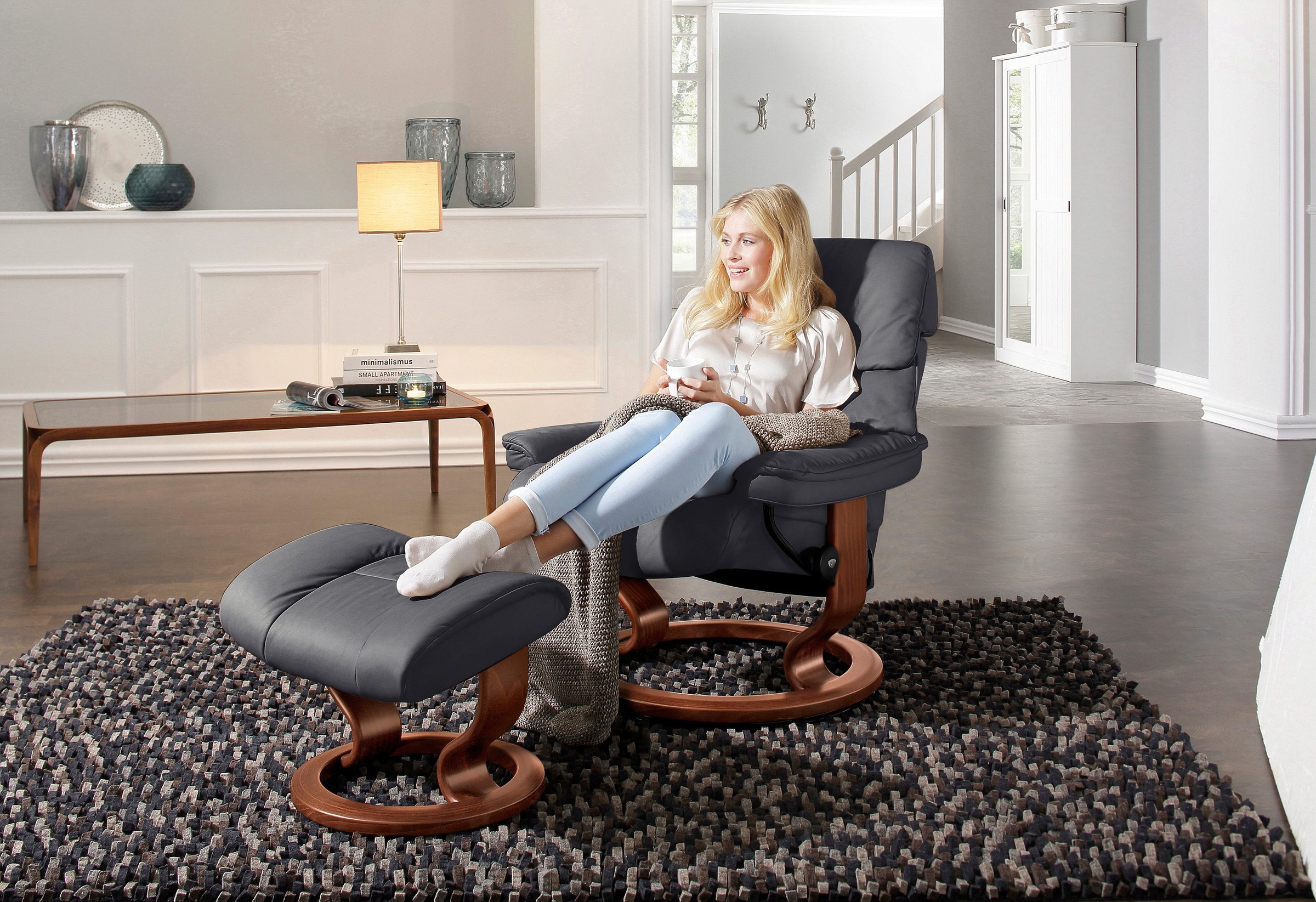Stressless® Relaxsessel »Ruby«, (Set, Relaxsessel mit Hocker), mit Classic Base, Größe M, Gestell Eiche, Wenge, Braun & Schwarz