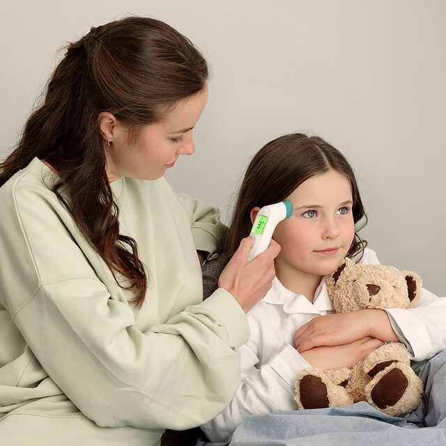 Braun Fieberthermometer »TempleSwipe™ Stirnthermometer​ - BST200«, Geeignet  für alle Altersgruppen​: Säuglinge, Kinder und Erwachsene mit 3 Jahren XXL  Garantie