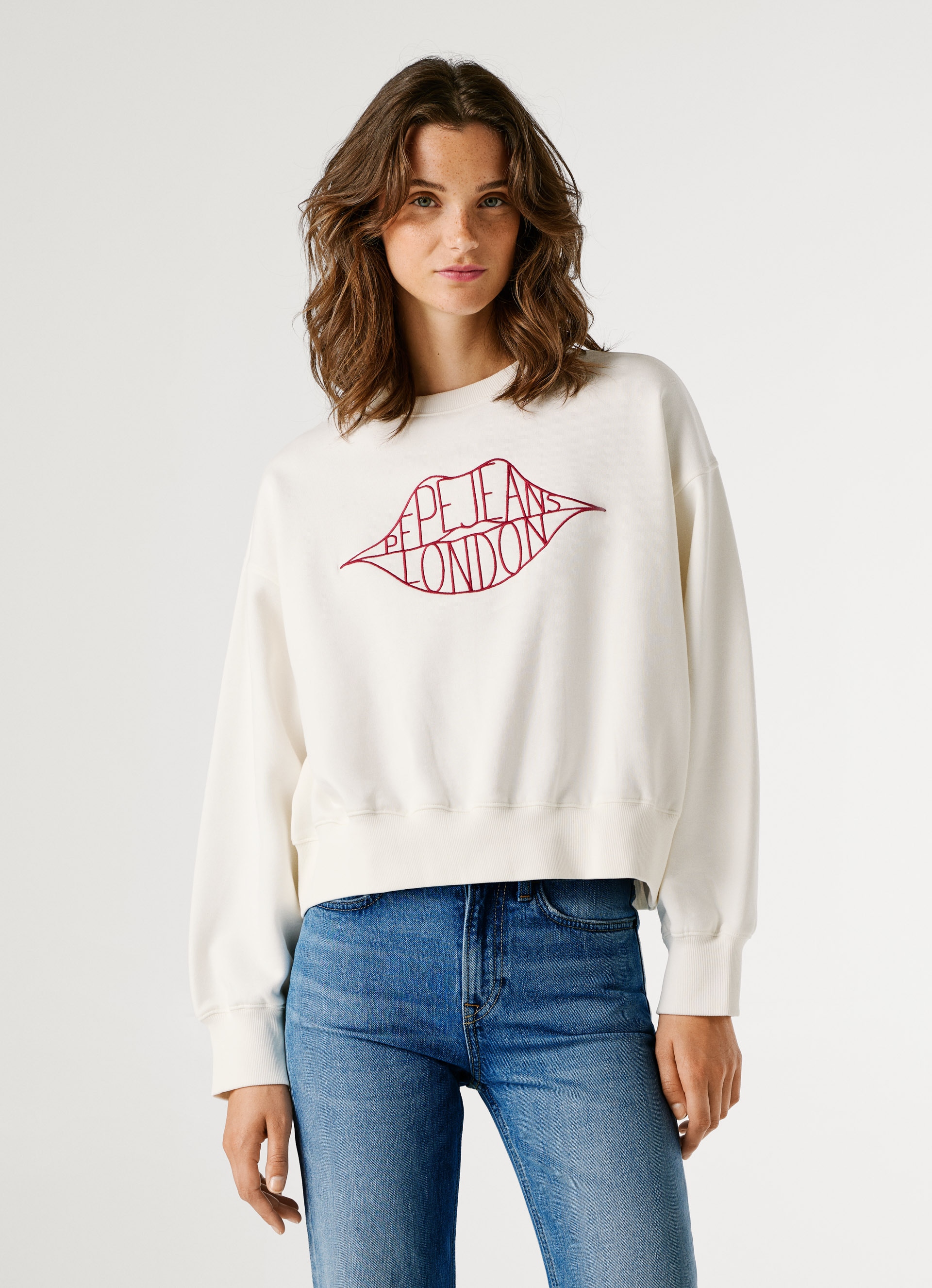 Pepe Jeans Sweatshirt »BERNIS«, mit Rundhals, bestickt
