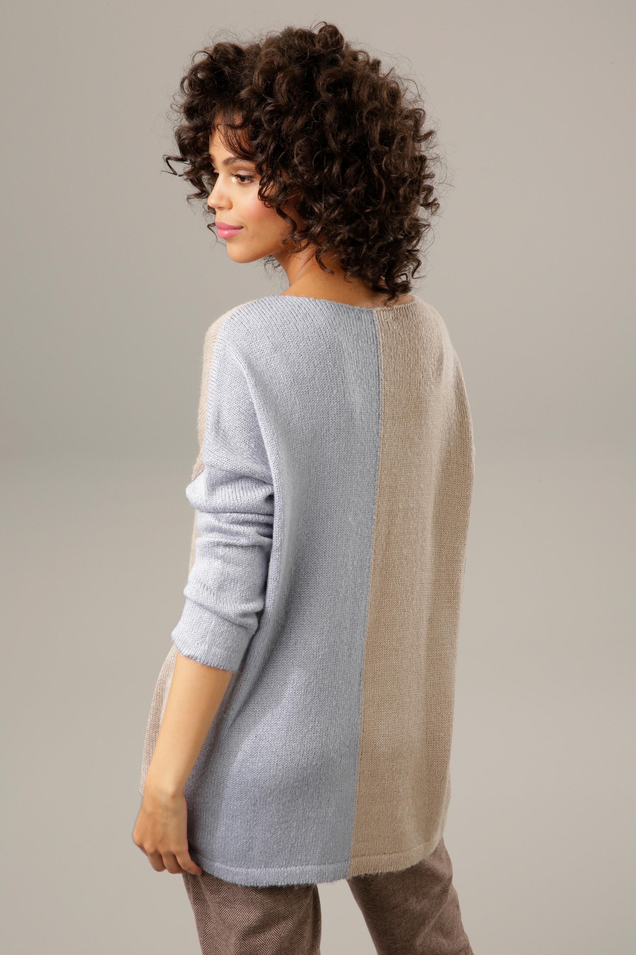 Aniston CASUAL Strickpullover, mit pastellfarbenem Farbteiler