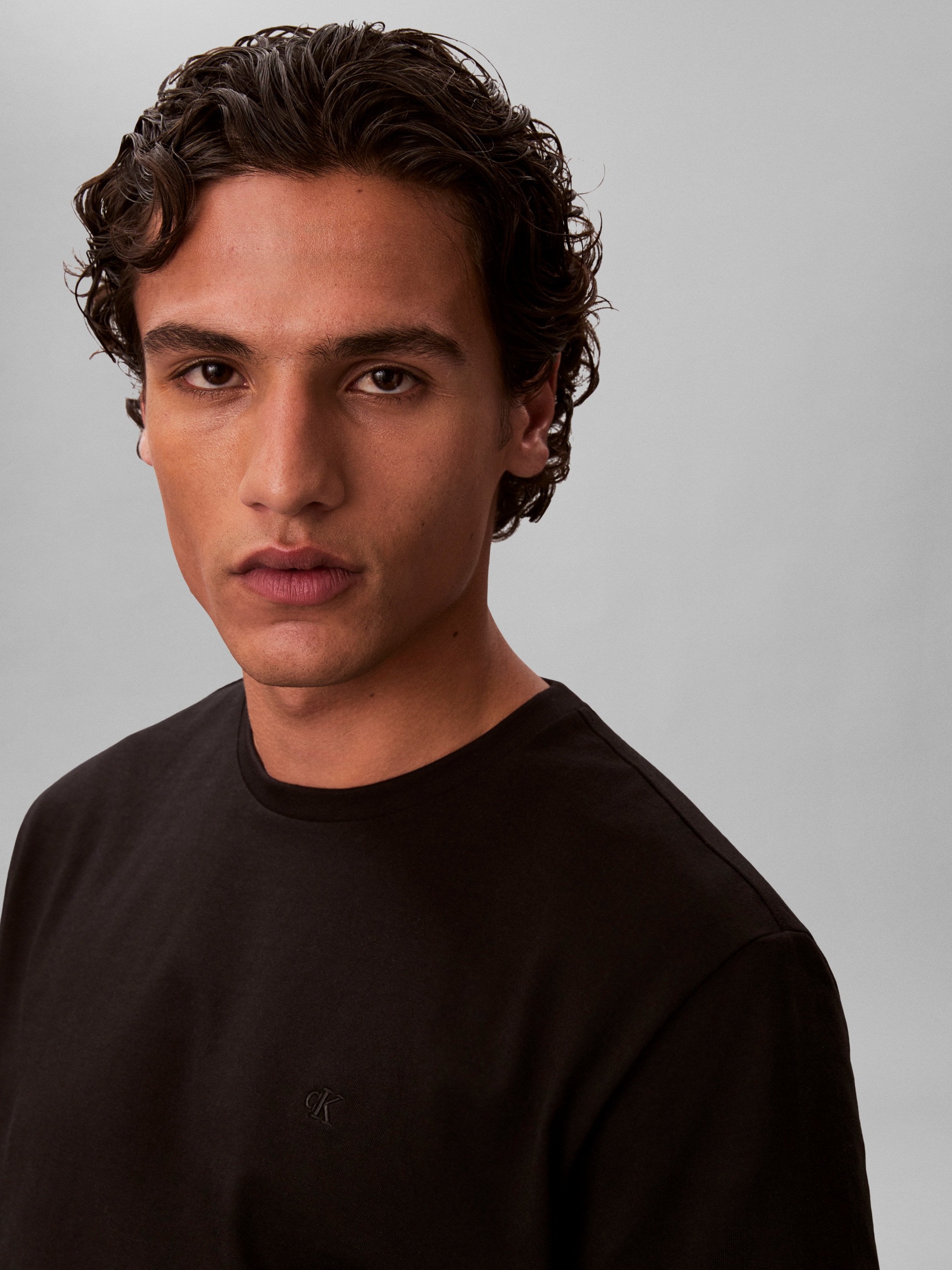 Calvin Klein Jeans T-Shirt »SS CLASSIC MONOGRAM TEE 2PK« 2 Stk. Mit Rundhalsausschnitt, regular fit