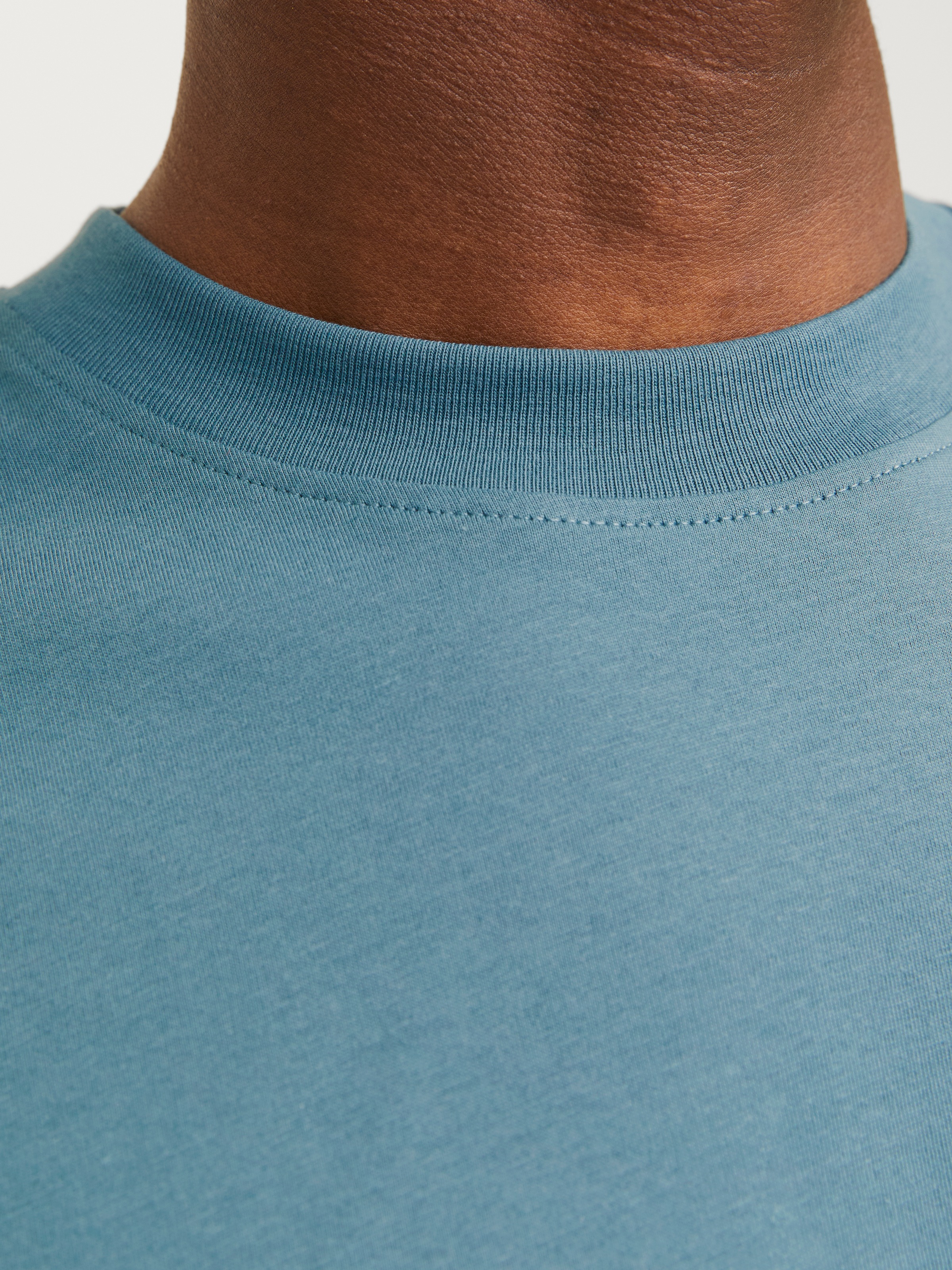 Jack & Jones Oversize-Shirt »JJEBRADLEY TEE SS O-NECK NOOS«, mit Rundhalsausschnitt