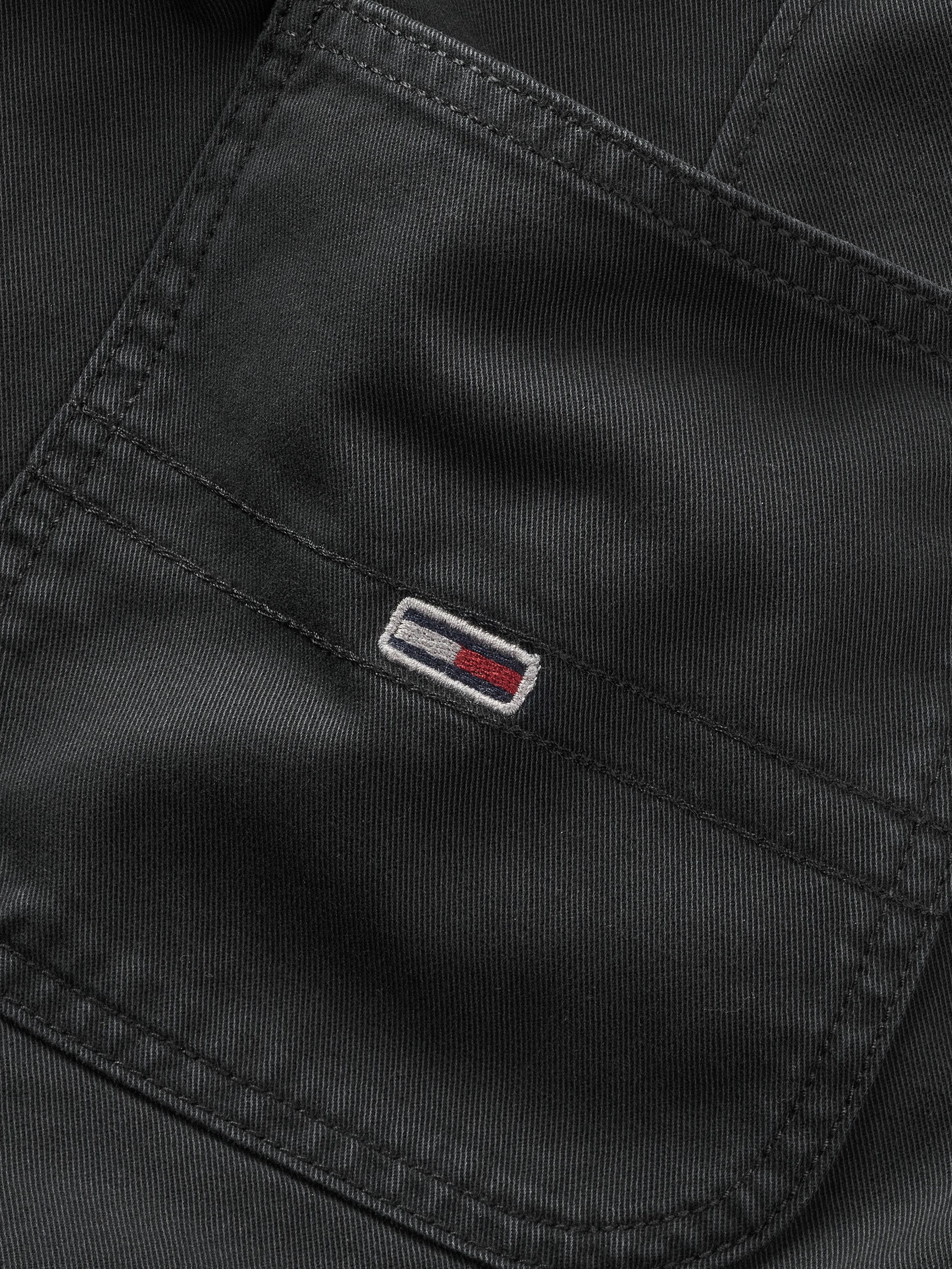 Tommy Jeans Chinohose »TJM RYAN CHINO«, mit Logostickerei