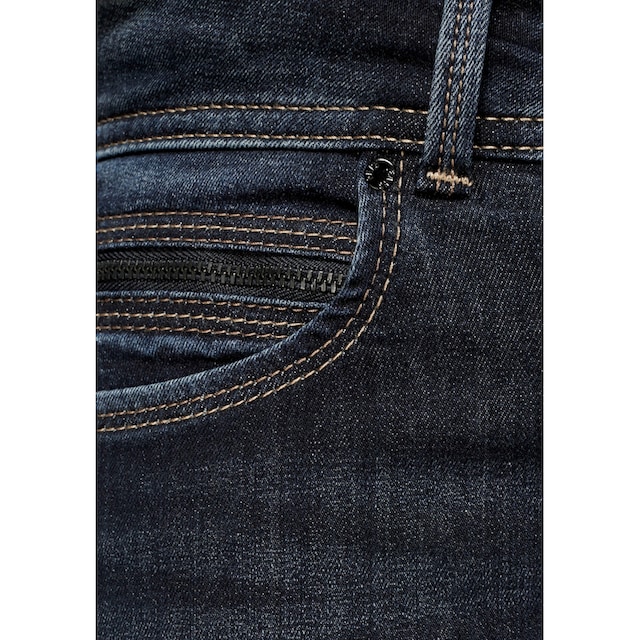 Pepe Jeans Slim-fit-Jeans »NEW BROOKE«, mit 1-Knopf Bund und  Reißverschlusstasche bei ♕