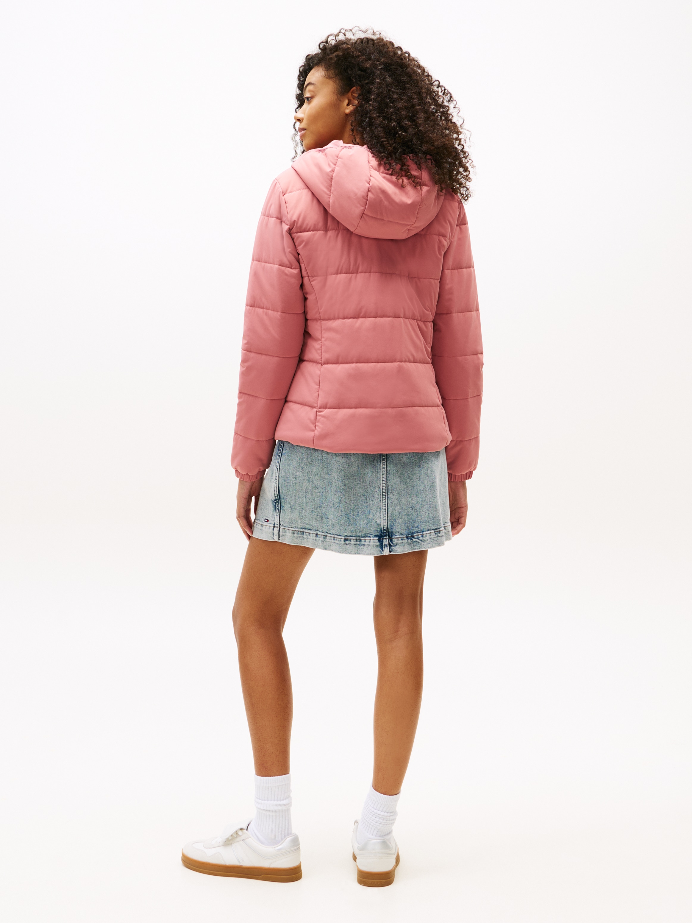 Tommy Jeans Steppjacke »TJW SLIM LW HOODED PADDED JACKET«, mit Kapuze