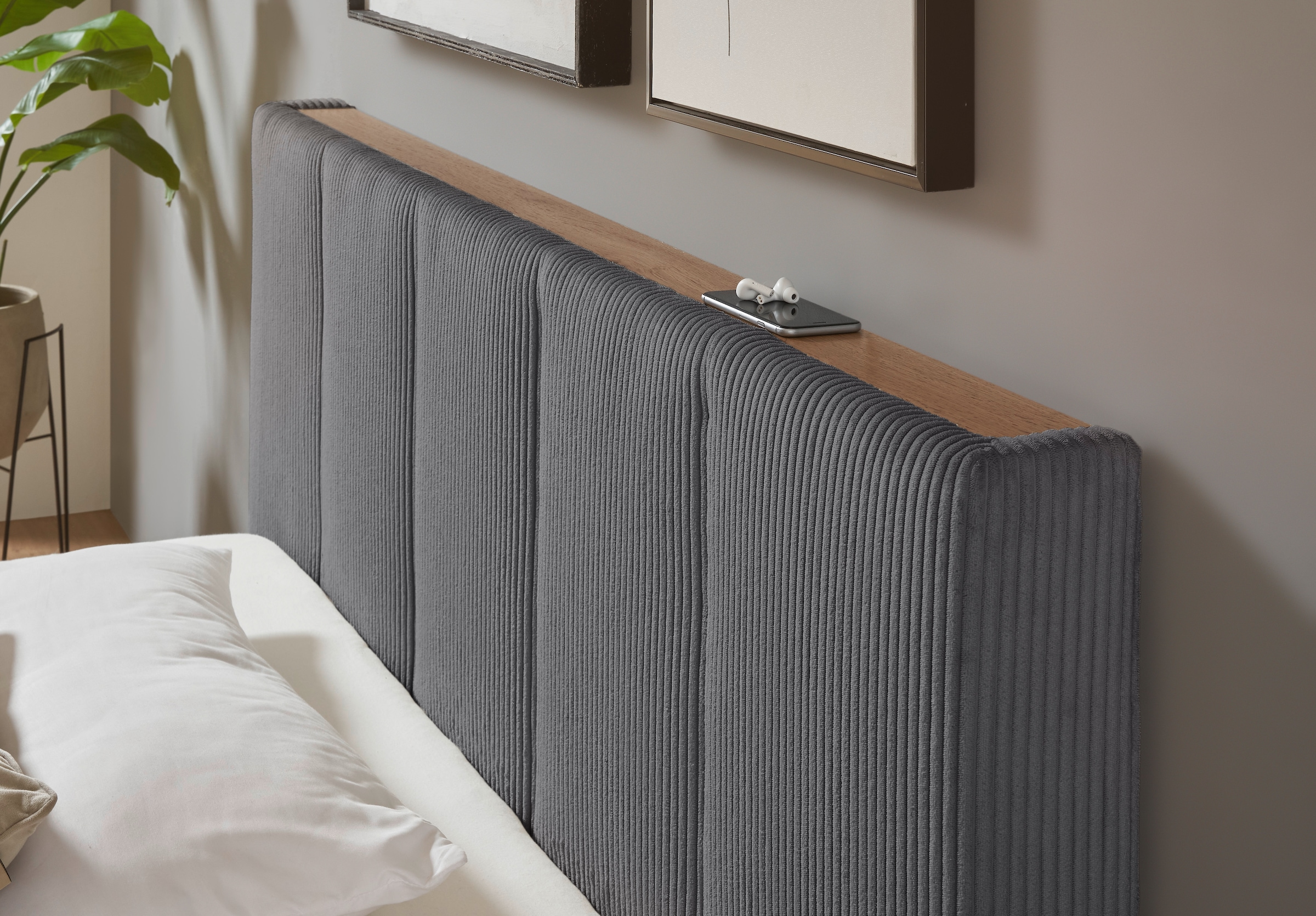 INOSIGN Polsterbett »CiTY/GiRON, Bettgestell mit Bettkasten, gepolstertes Stauraumbett«, mit Hundebett oder Stauraumschublade, Bezug Cord-oder Leinenoptik