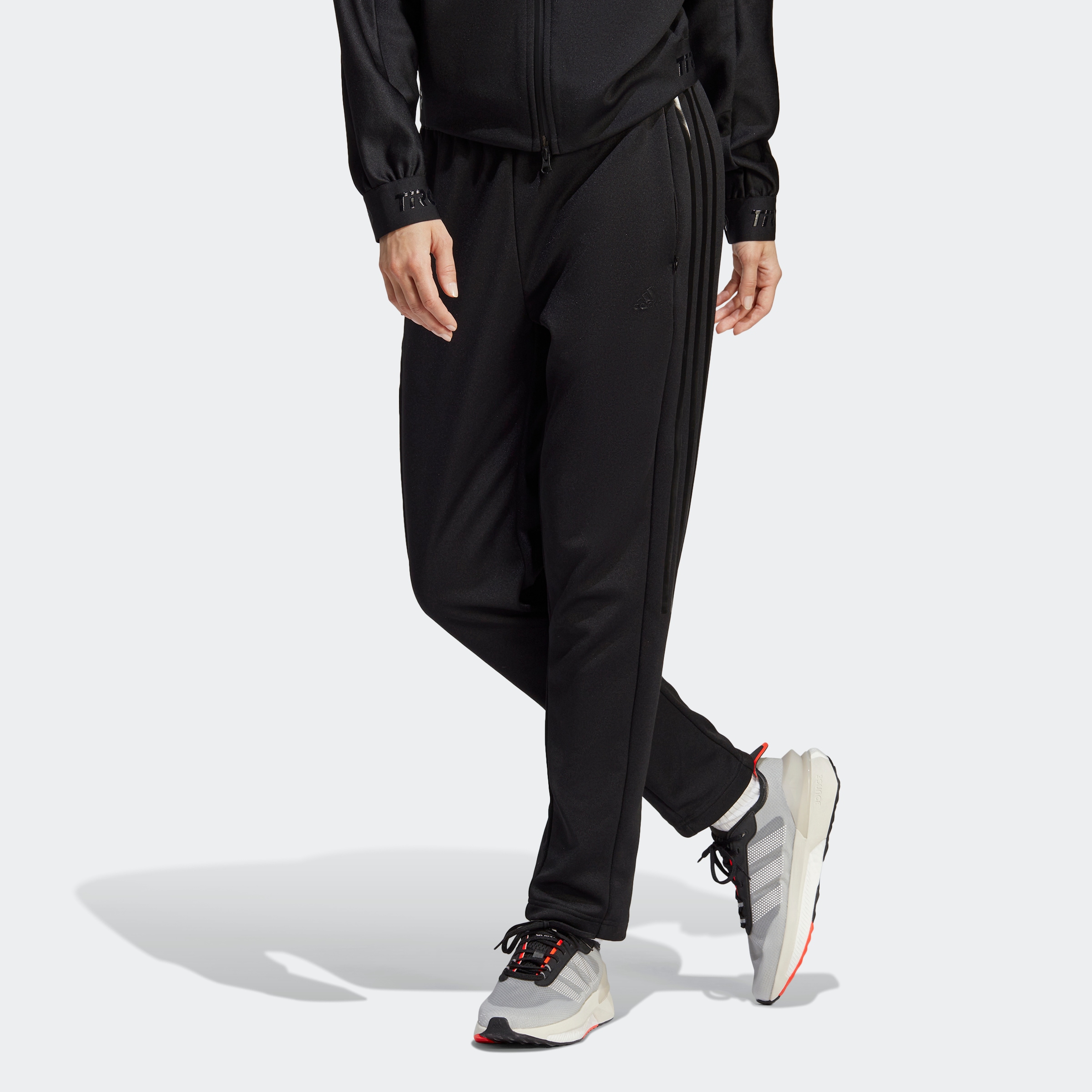 adidas Sportswear Sporthose »TIRO ♕ (1 ADVANCED«, SUITUP tlg.) bei