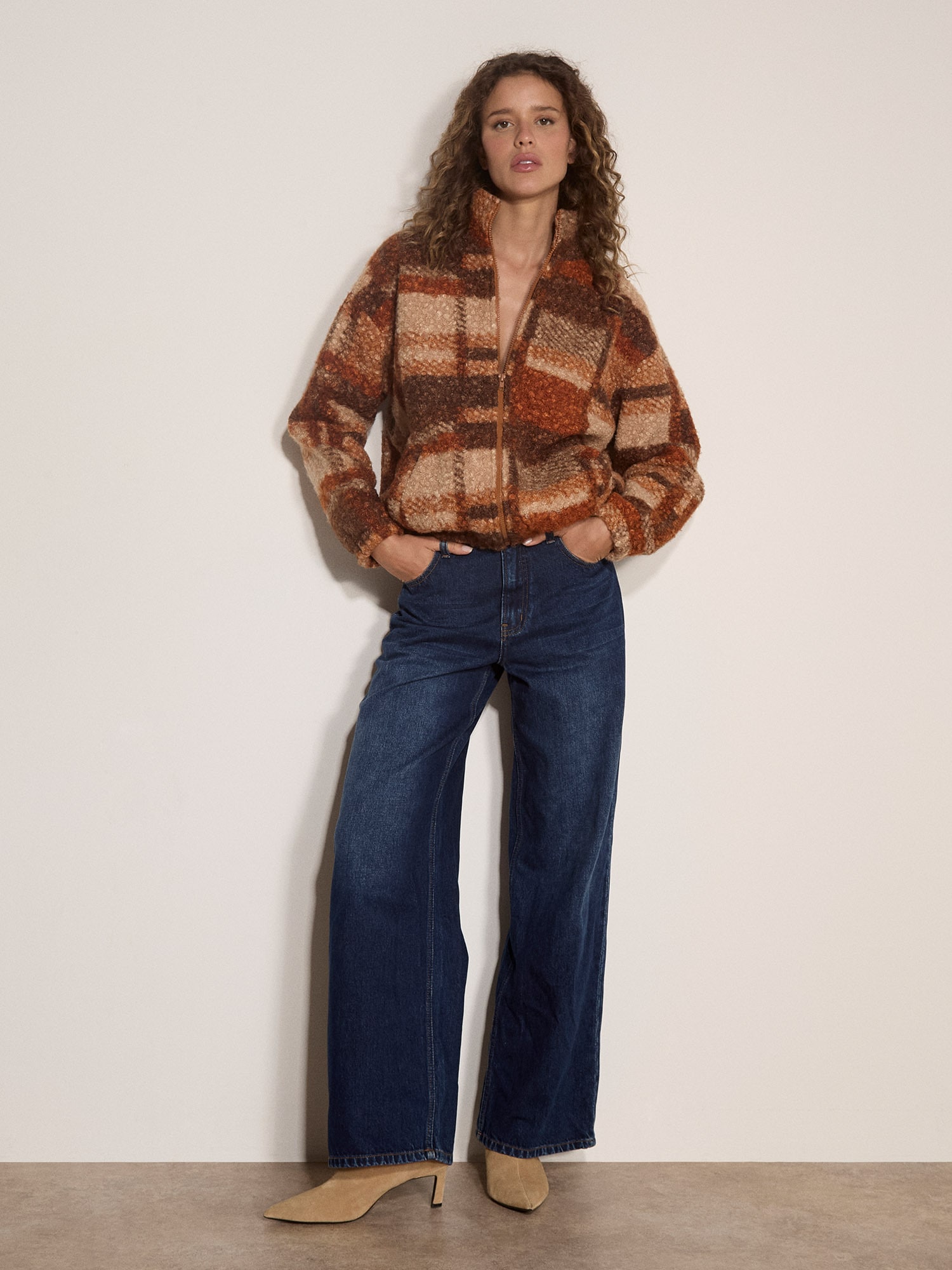 Apricot Kurzjacke »Weiche Bouclé-Karojacke« mit Taschen
