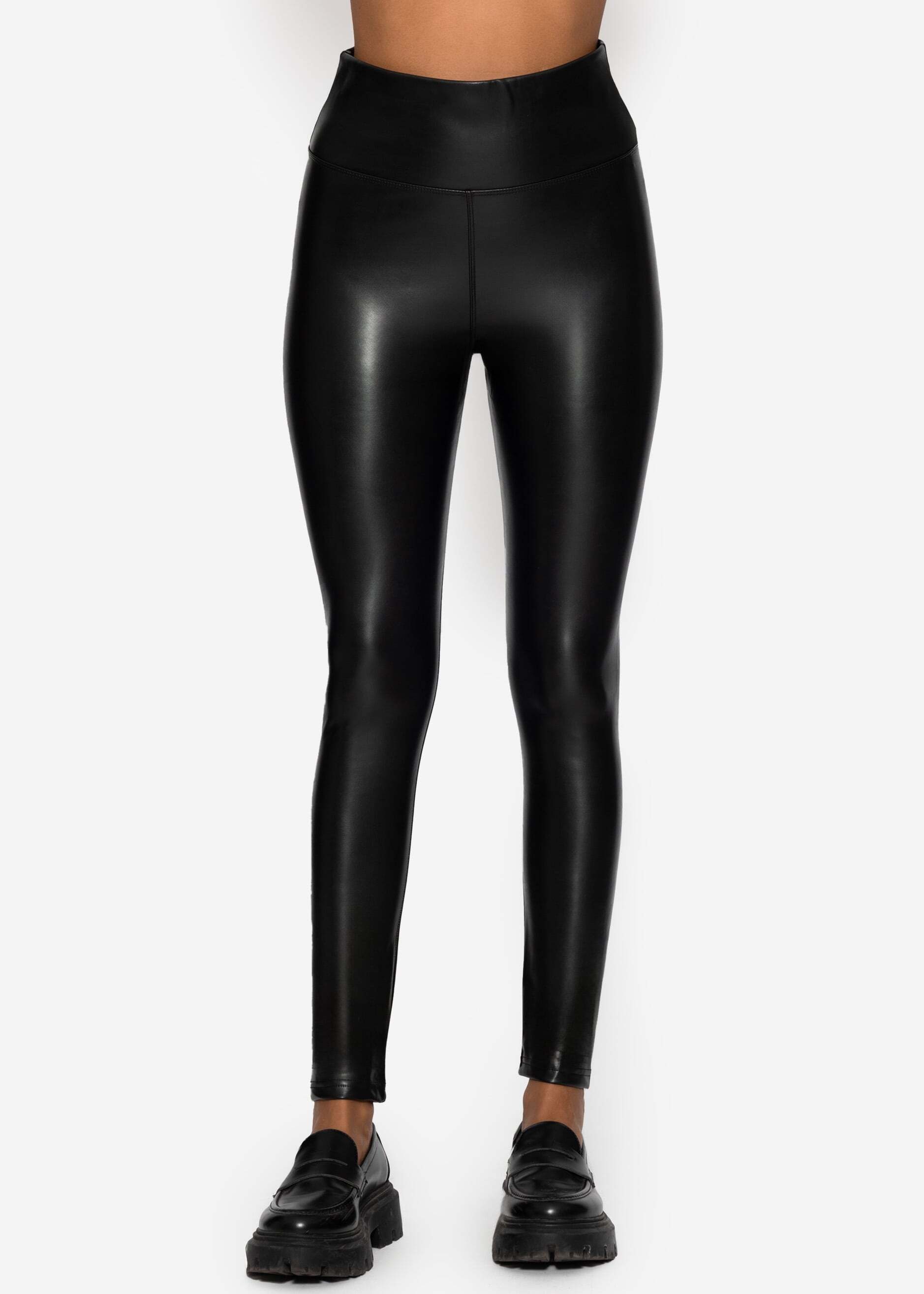 SASSYCLASSY Lederhose »High-Rise Lederleggings mit breitem Bund«  High-Rise Leggings aus weichem Stretch Kunstleder Schwarz