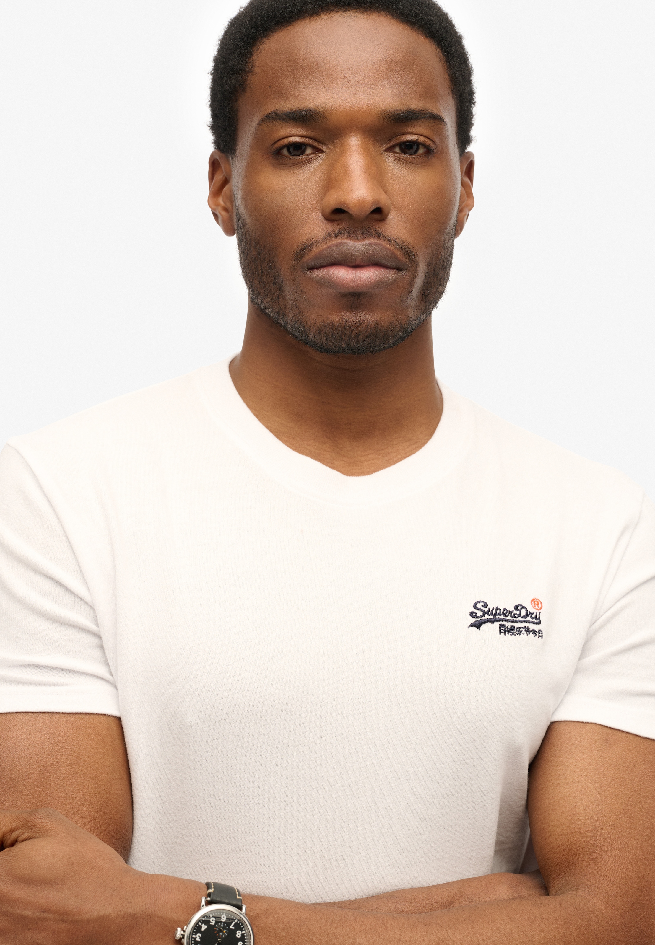Superdry Rundhalsshirt »ESSENTIAL CONTRAST EMB TEE«