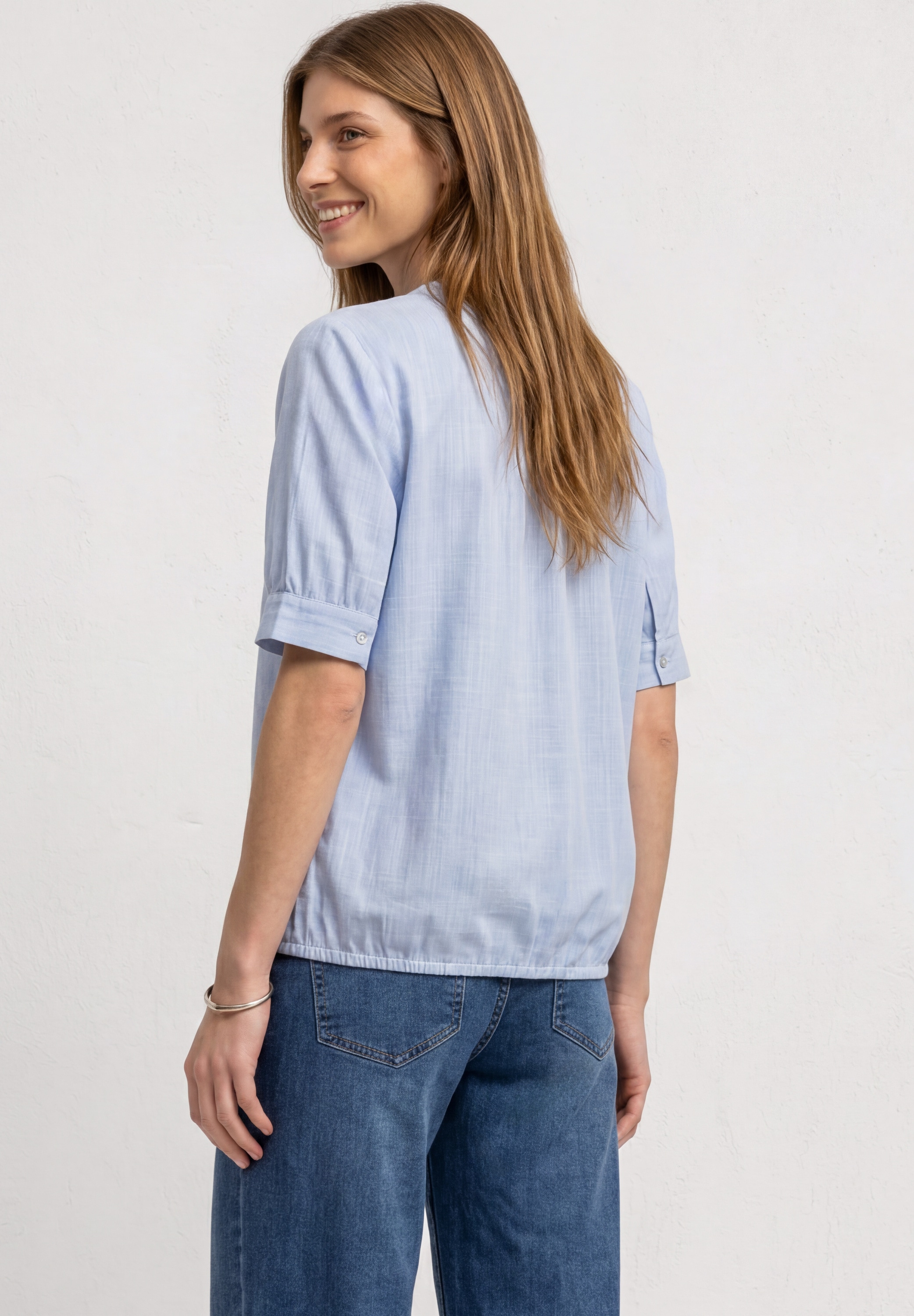 STREET ONE Kurzarmbluse Chambray Bluse mit Splitneck und Elastiksaum