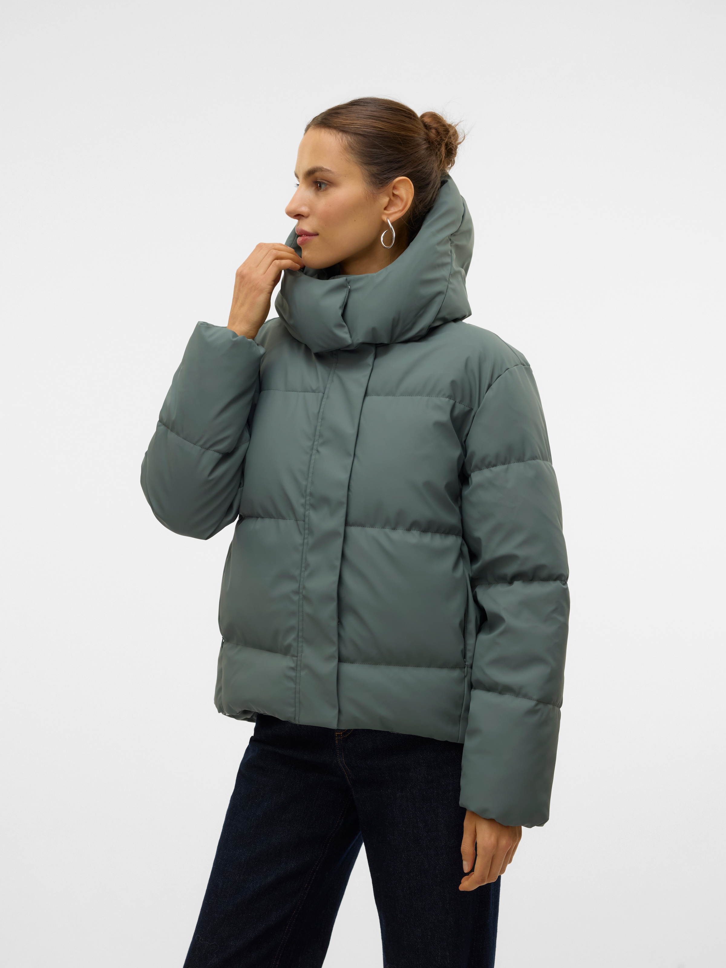 Vero Moda Steppjacke »VMGRETAKYLIE SHORT COATED JACKET NOOS«, mit Kapuze