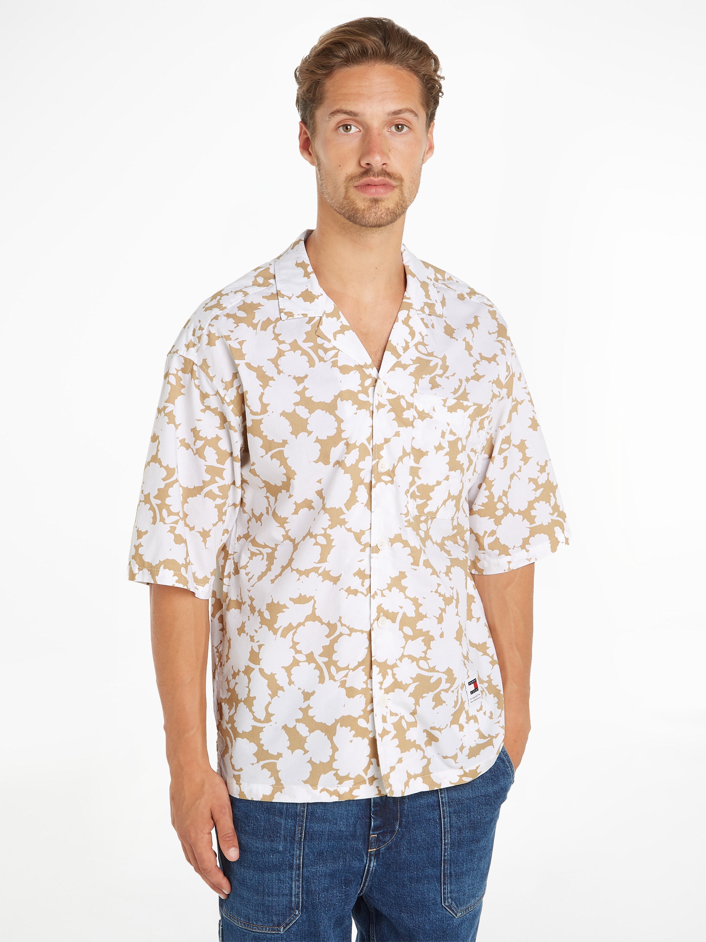 Tommy Jeans Kurzarmhemd »TJM RLX FLORAL AOP CAMP SHIRT«, mit Allover-Print