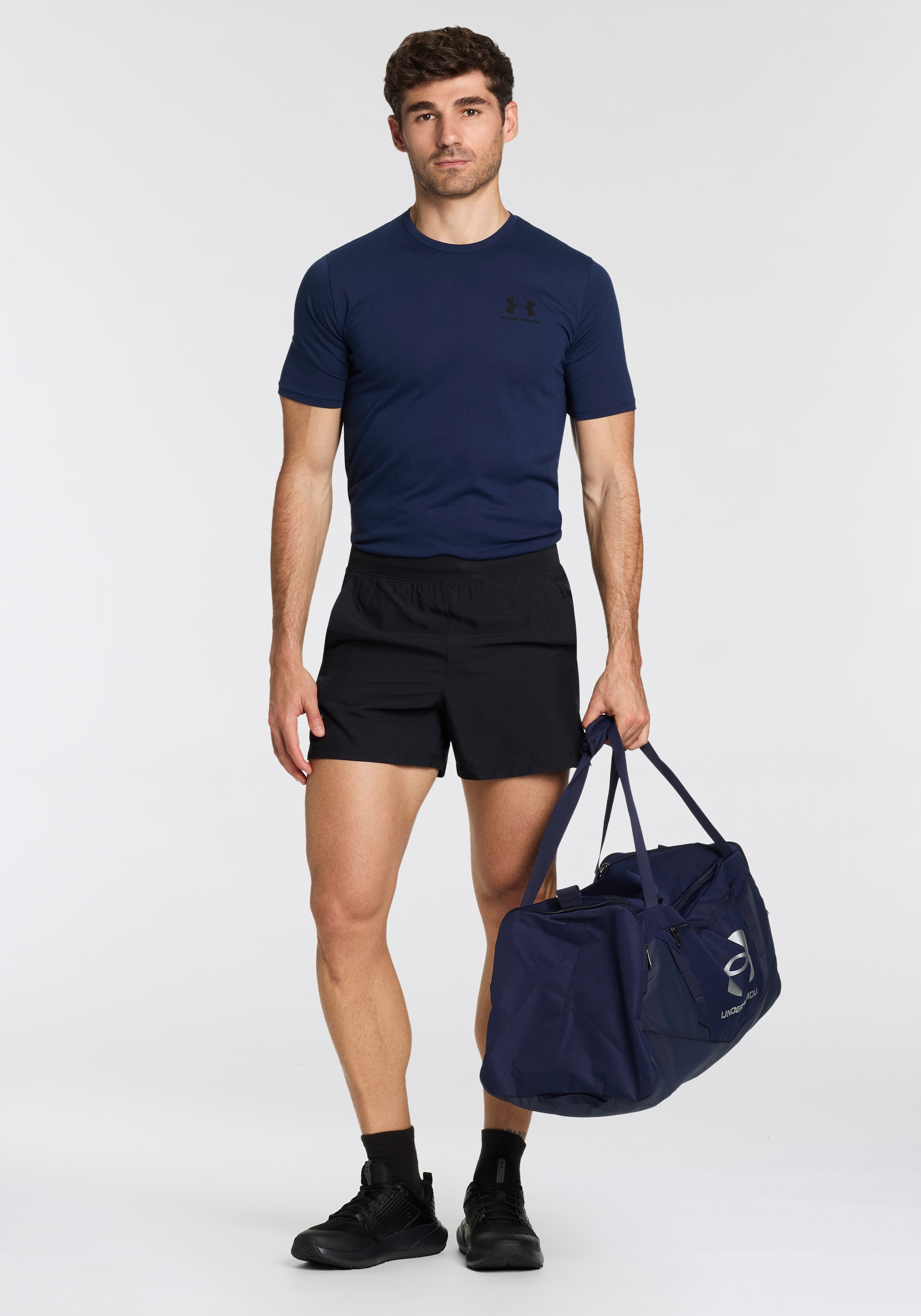Under Armour® Shorts »UA LAUNCH 5'' SHORTS«  sportlicher Stil, für intensive Workouts und Fitnessaktivitäten