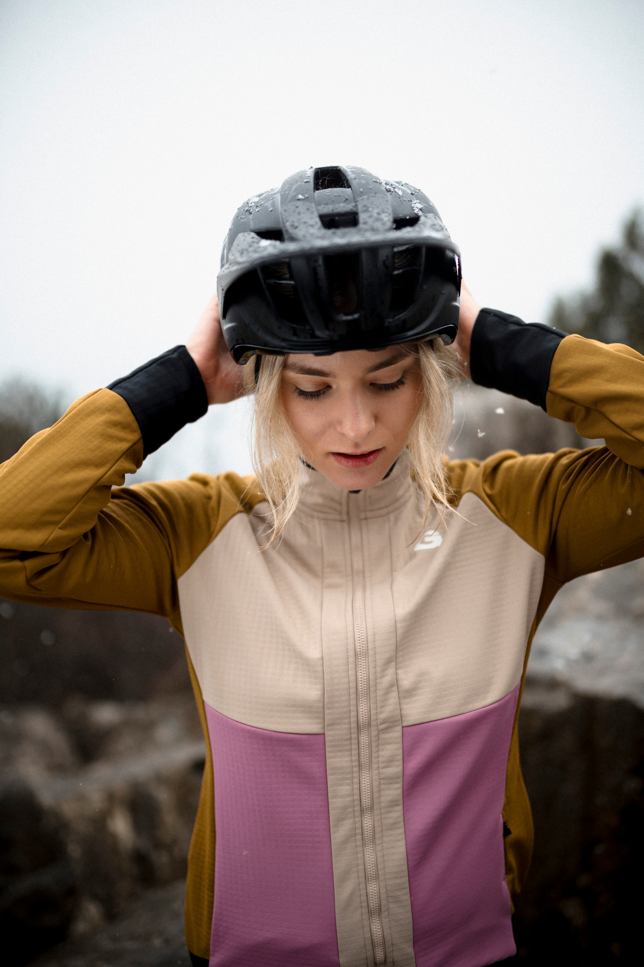 Gonso Fahrradjacke »Trail Jacket Softshell W«, Wasserabweisende, strapazierfähige und atmungsaktive Radjacke.