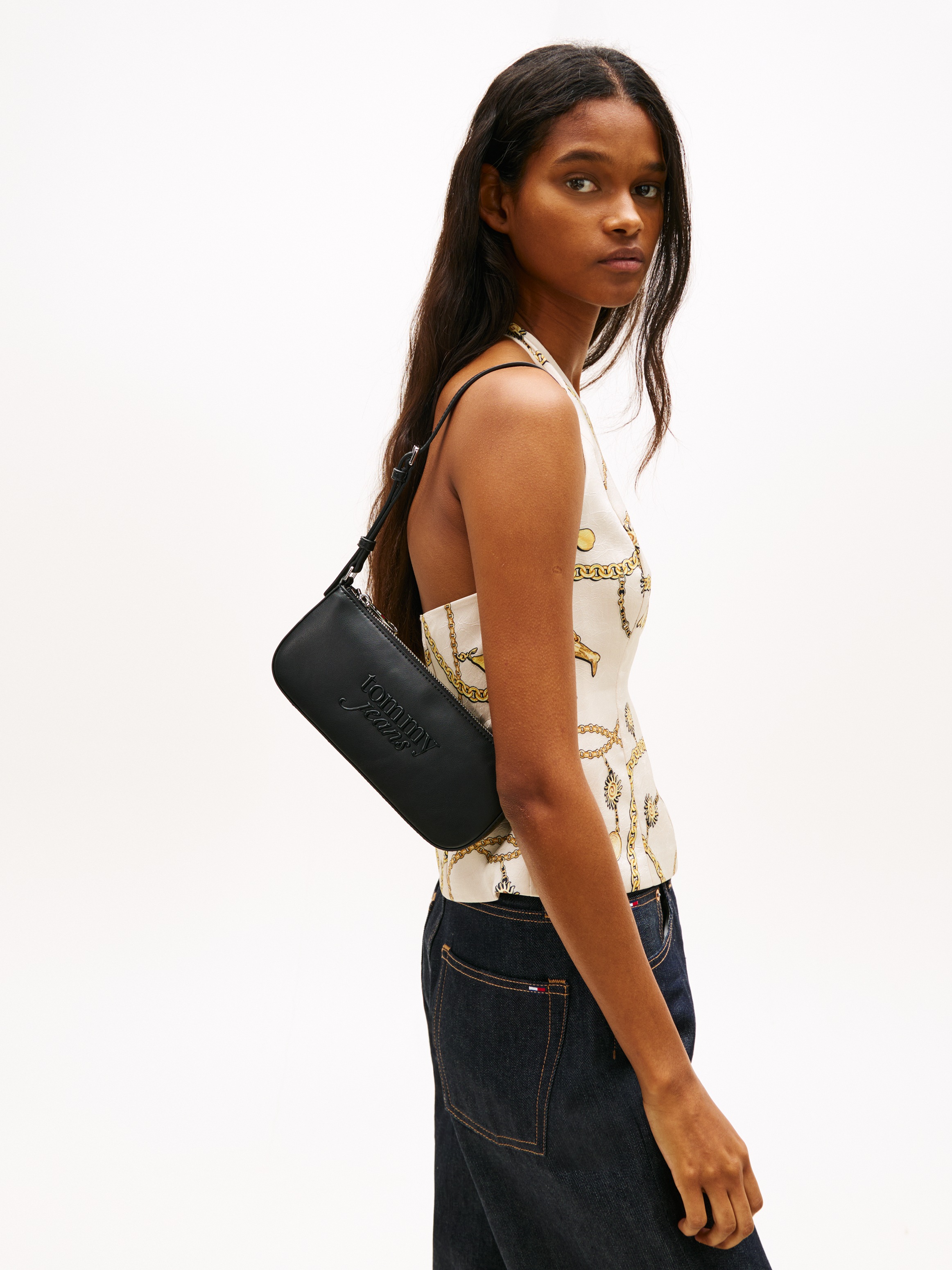 Tommy Jeans Schultertasche »TJW MUST SHOULDER BAG« Damen Handtasche, Tragetasche mit Logoschriftzug