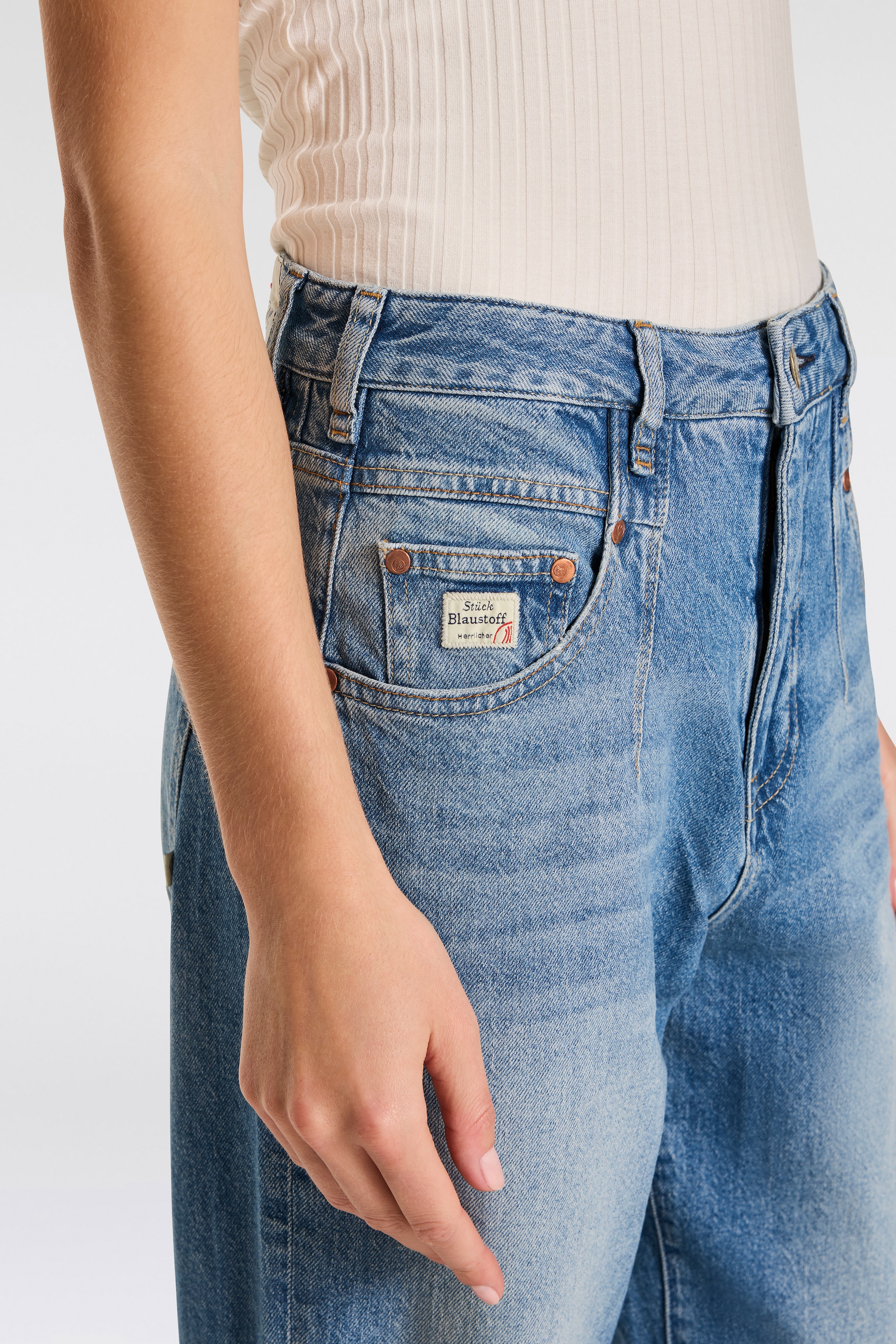 Herrlicher Straight-Jeans »Brooke Recycled Denim Light«, krempelbar