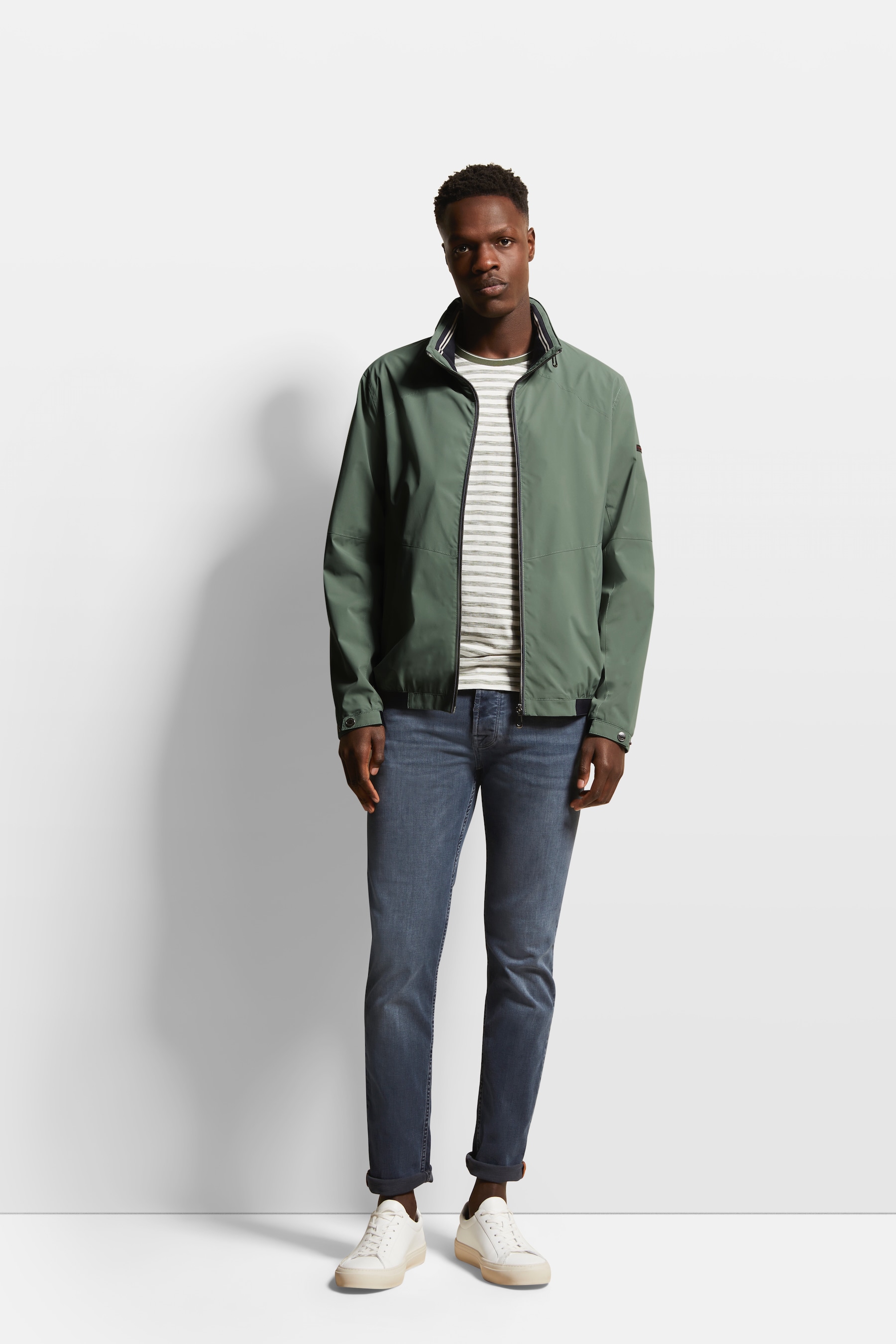 bugatti Blouson, mit Kapuze, mit einrollbarer Kapuze