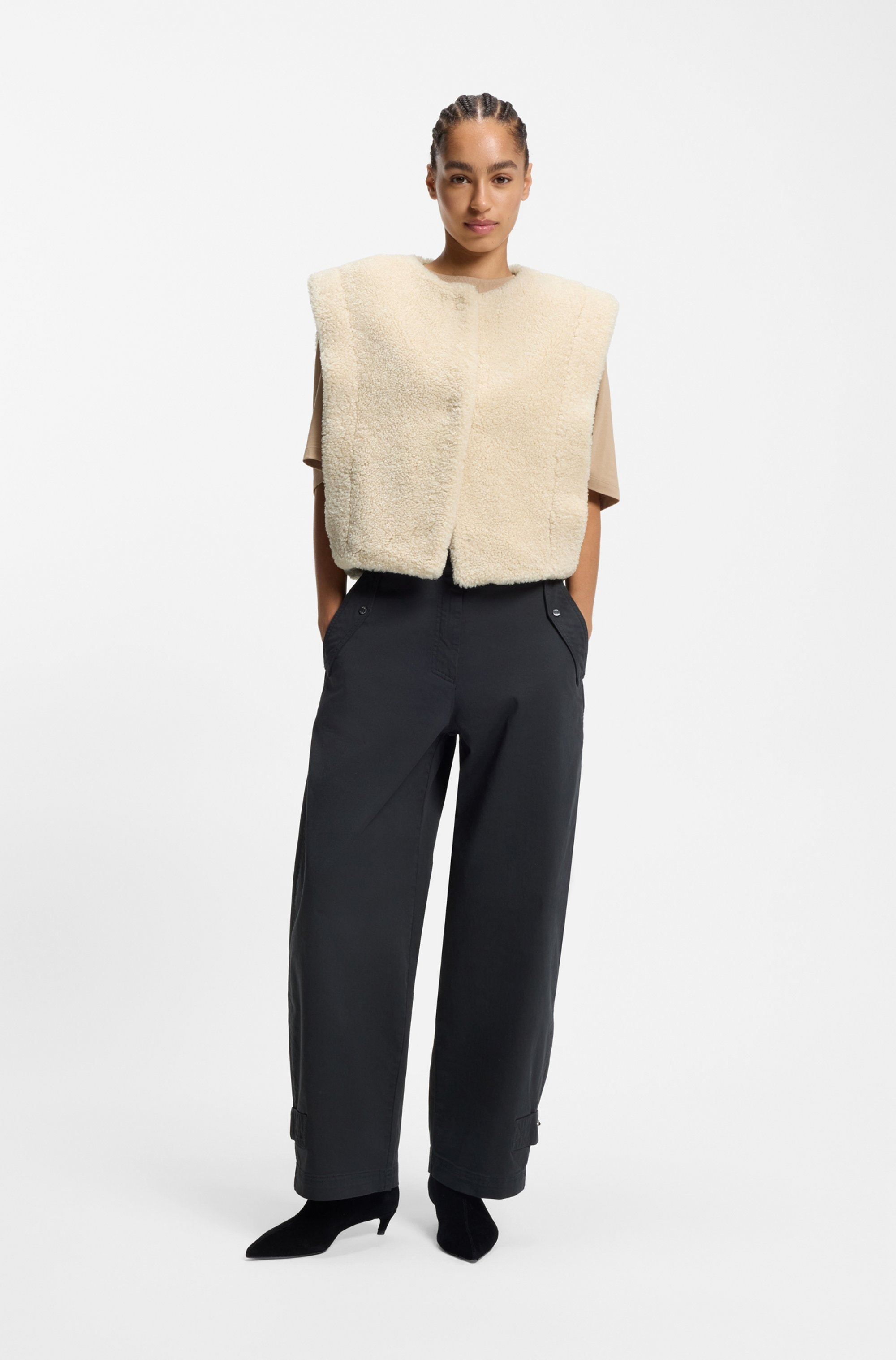 BOSS ORANGE Fellimitatweste »Cosila Premium Damenmode« im Teddy-Look, verdeckter Verschluss