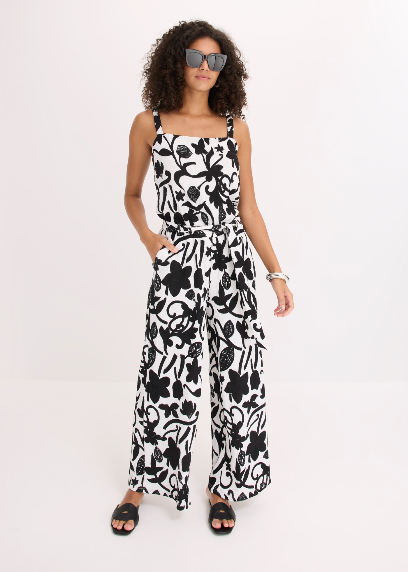 bonprix Jumpsuit mit floralem Druck, ohne Ärmel, Loose Fit, aus Polyester und Elasthan