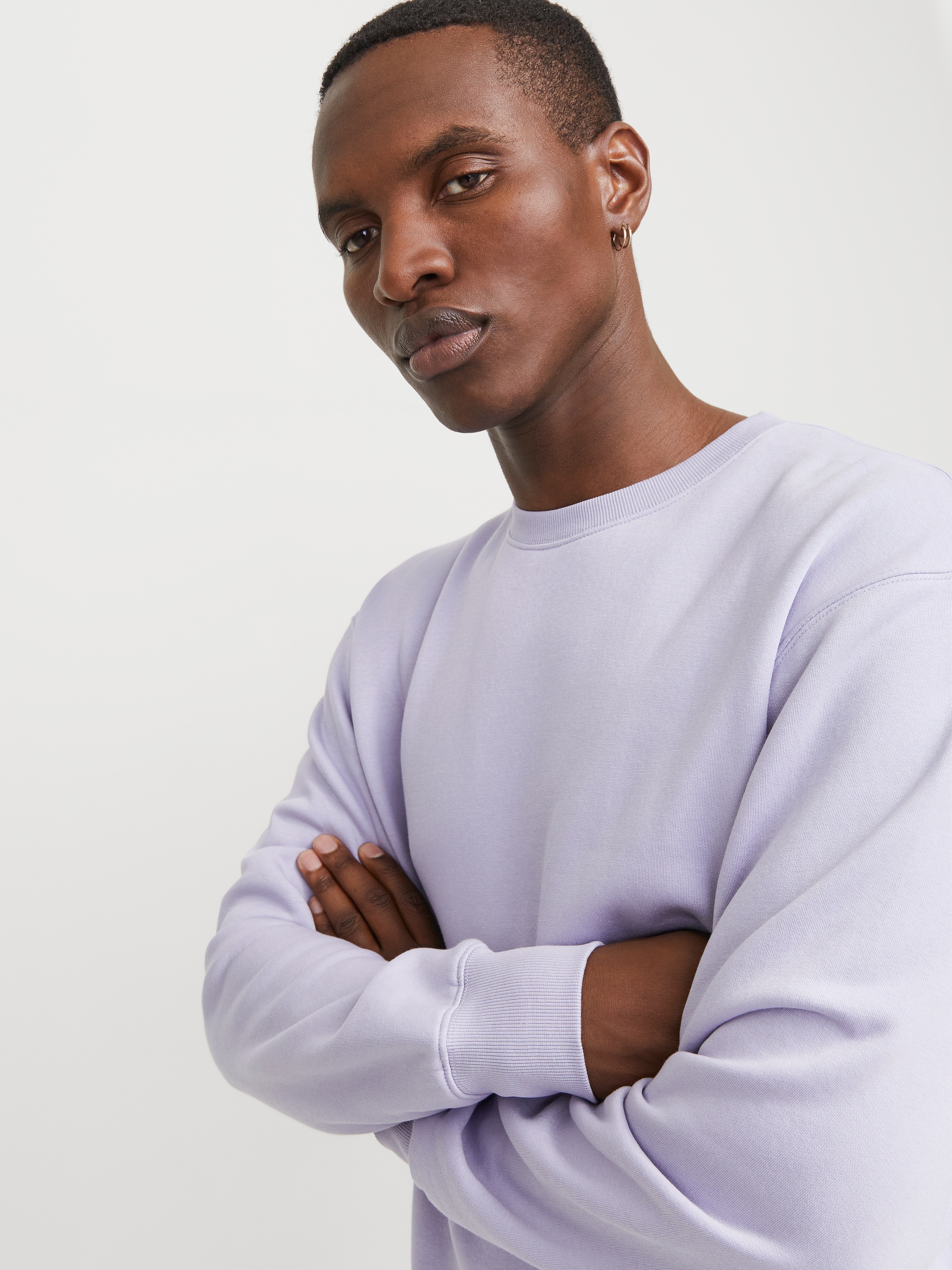 Jack & Jones Sweatshirt »JJESTAR BASIC SWEAT CREW NECK NOOS«, mit Rundhalsausschnitt