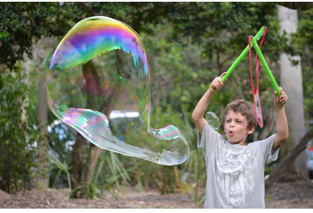 South Beach bubbles Kreativset »South Beach Bubbles, Riesenseifenblasen-Set.«