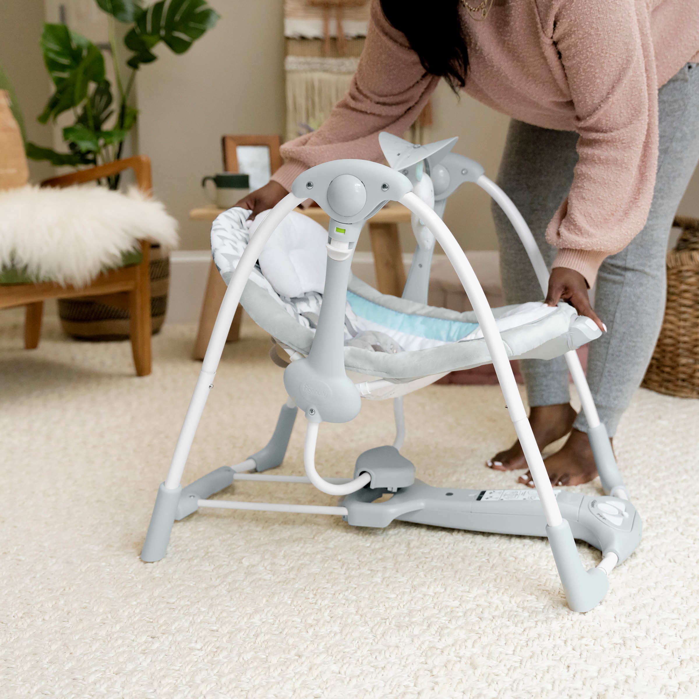 ingenuity Babyschaukel »ConvertMe Swing-2-Seat Portable Swing - Raylan« mit automatischer Schaukelfunktion und Sound-Effekt