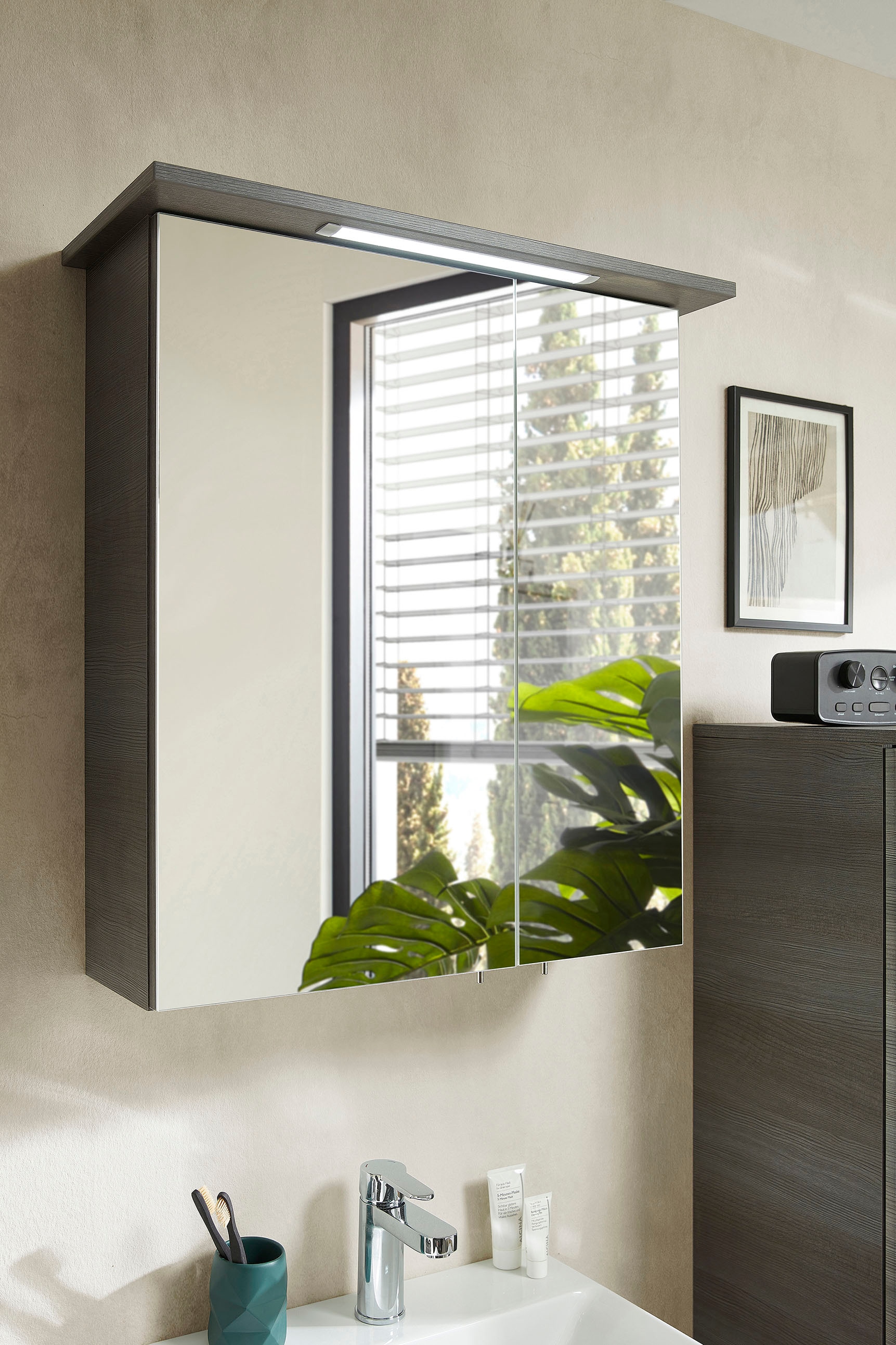 PELIPAL Spiegelschrank »Quickset 328«, Breite 60 cm, 2-türig, eingelassene  LED-Beleuchtung, Steckdosenbox online kaufen | mit 3 Jahren XXL Garantie