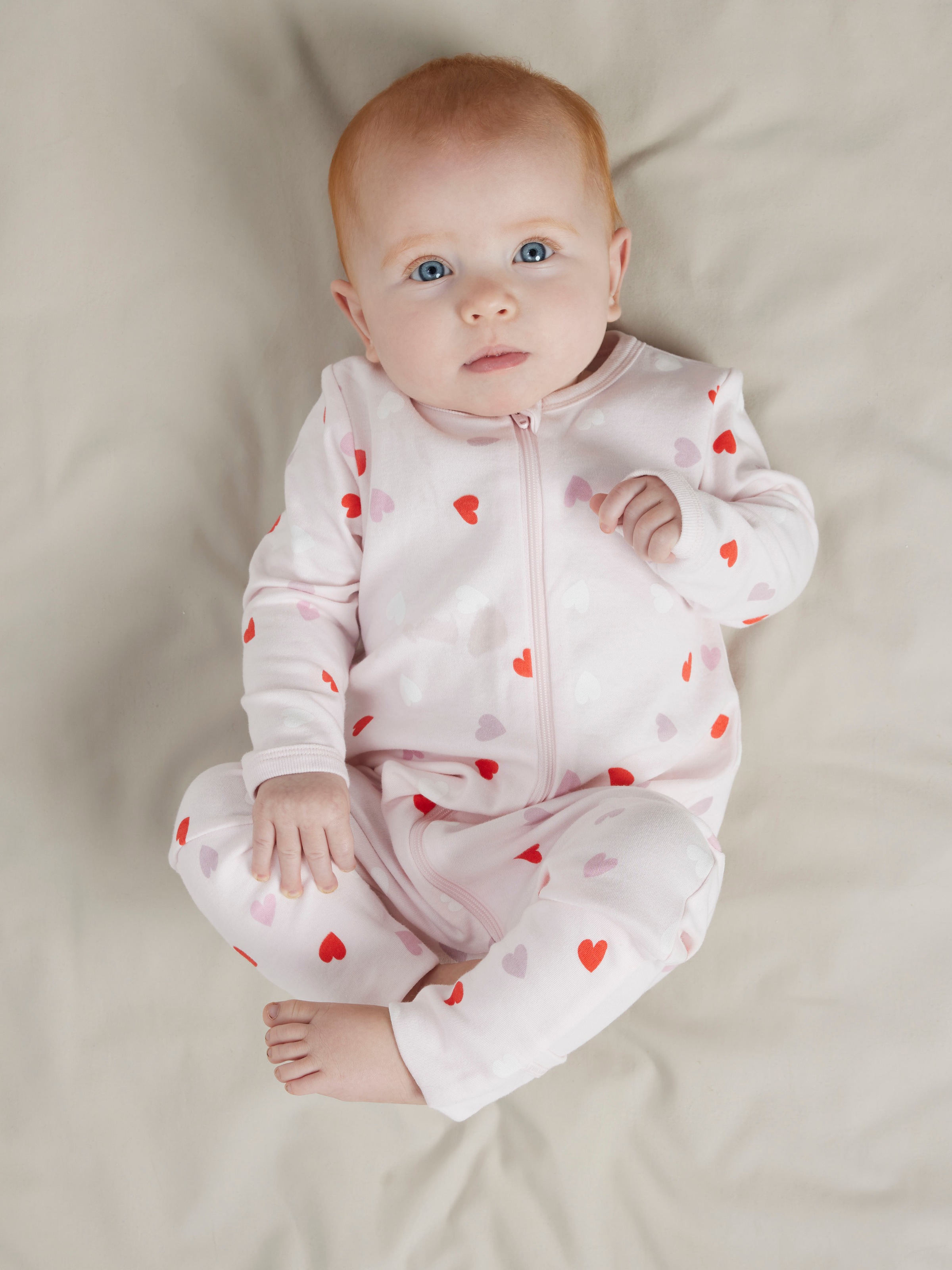 Name It Schlafanzug »NBFNIGHTSUIT 2P ZIP FF CAR. HEART NOOS« Packung, 2 tlg.