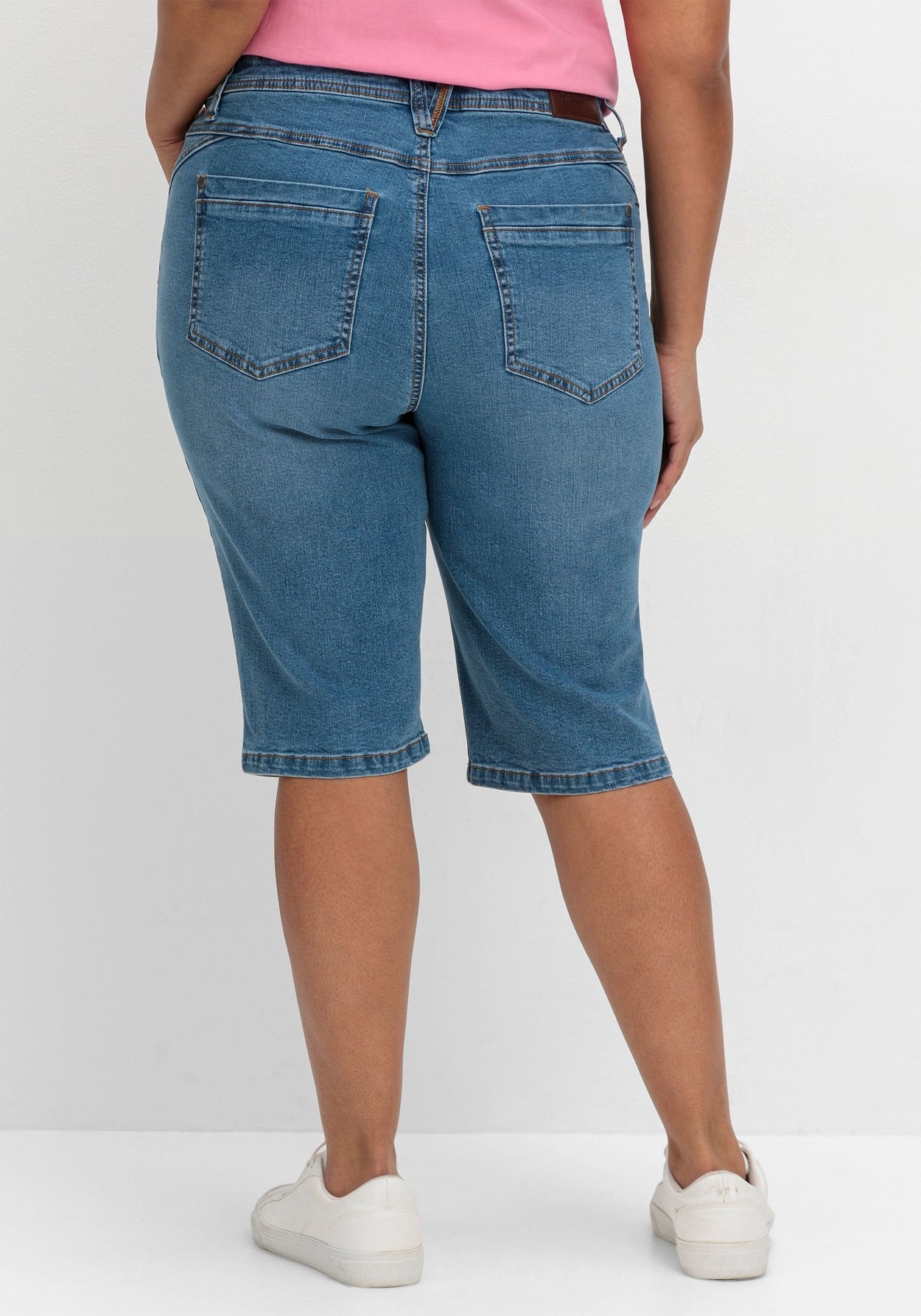 Sheego Jeansbermudas »Schmale Jeans-Bermudas im Curvy-Schnitt PIA«