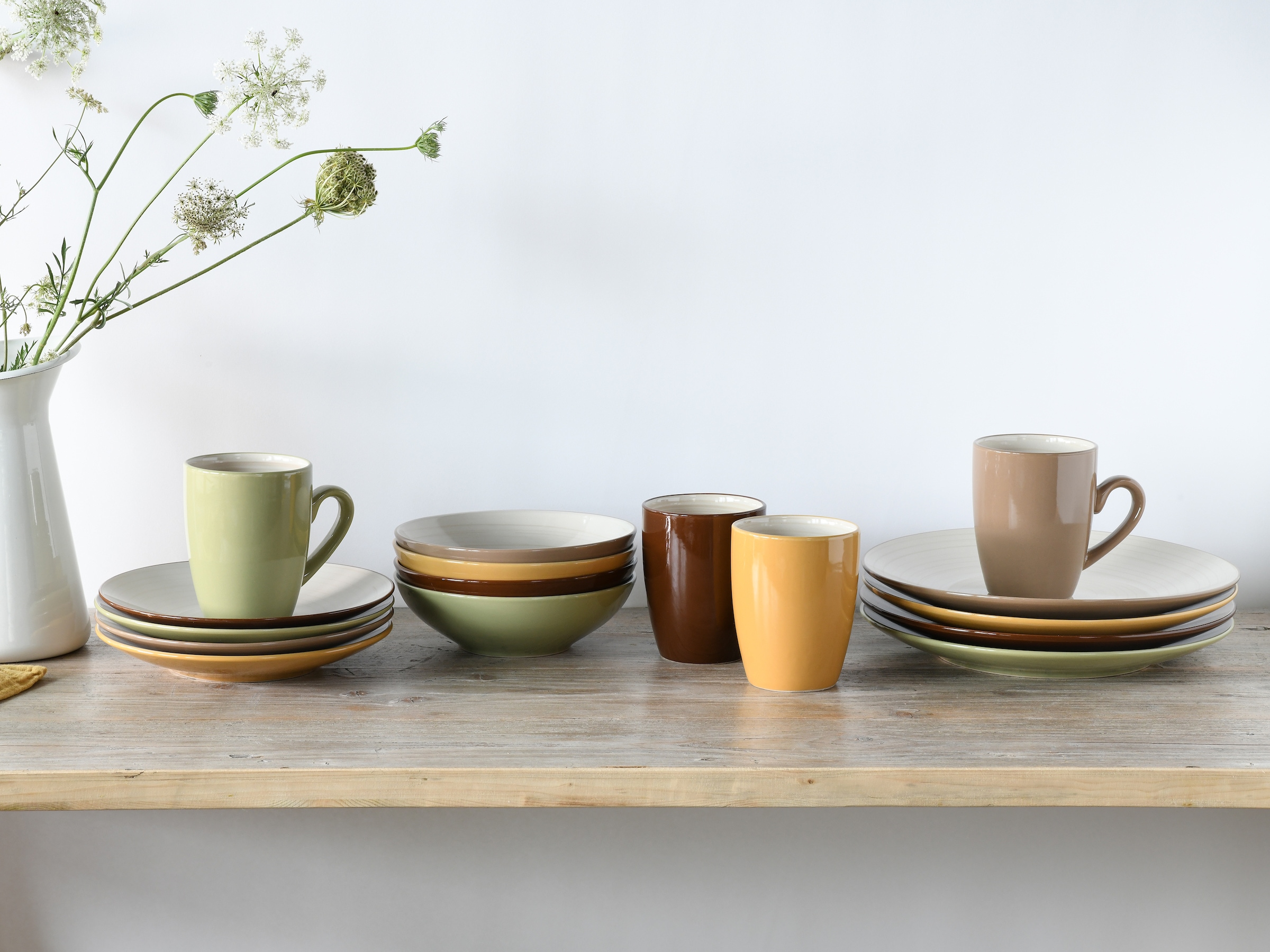 CreaTable Kombiservice »Geschirr-Set Bamboo Garden«, (Set, 16 tlg., Kaffeeservice und Tafelservice im Set, für 4 Personen), Service, handemalte Spiralen in hellem Holzton 16 Teile für 4 Personen