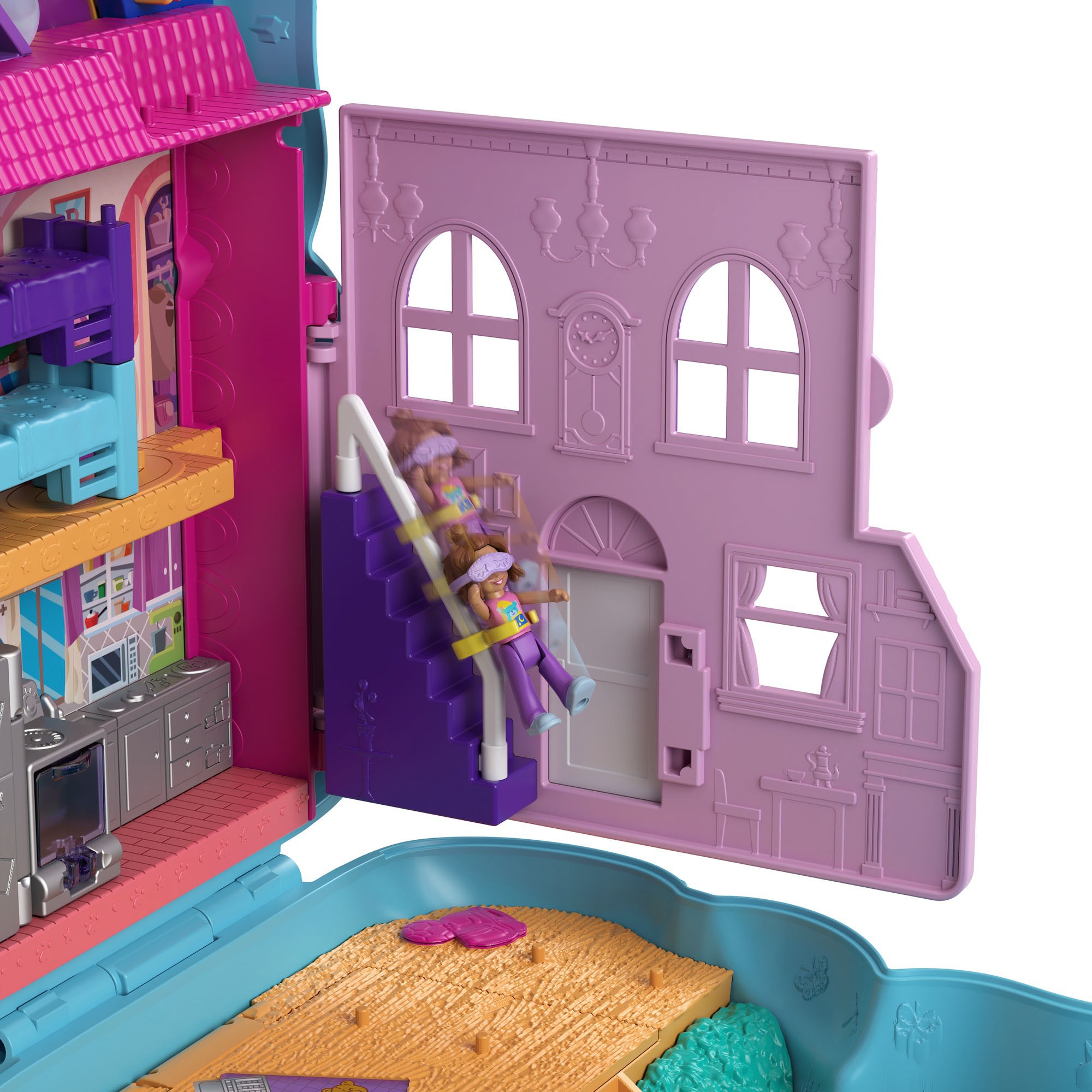 Polly Pocket Spielwelt »Sleepover Teddybär-Tasche«, mit 2 Figuren und Zubehör