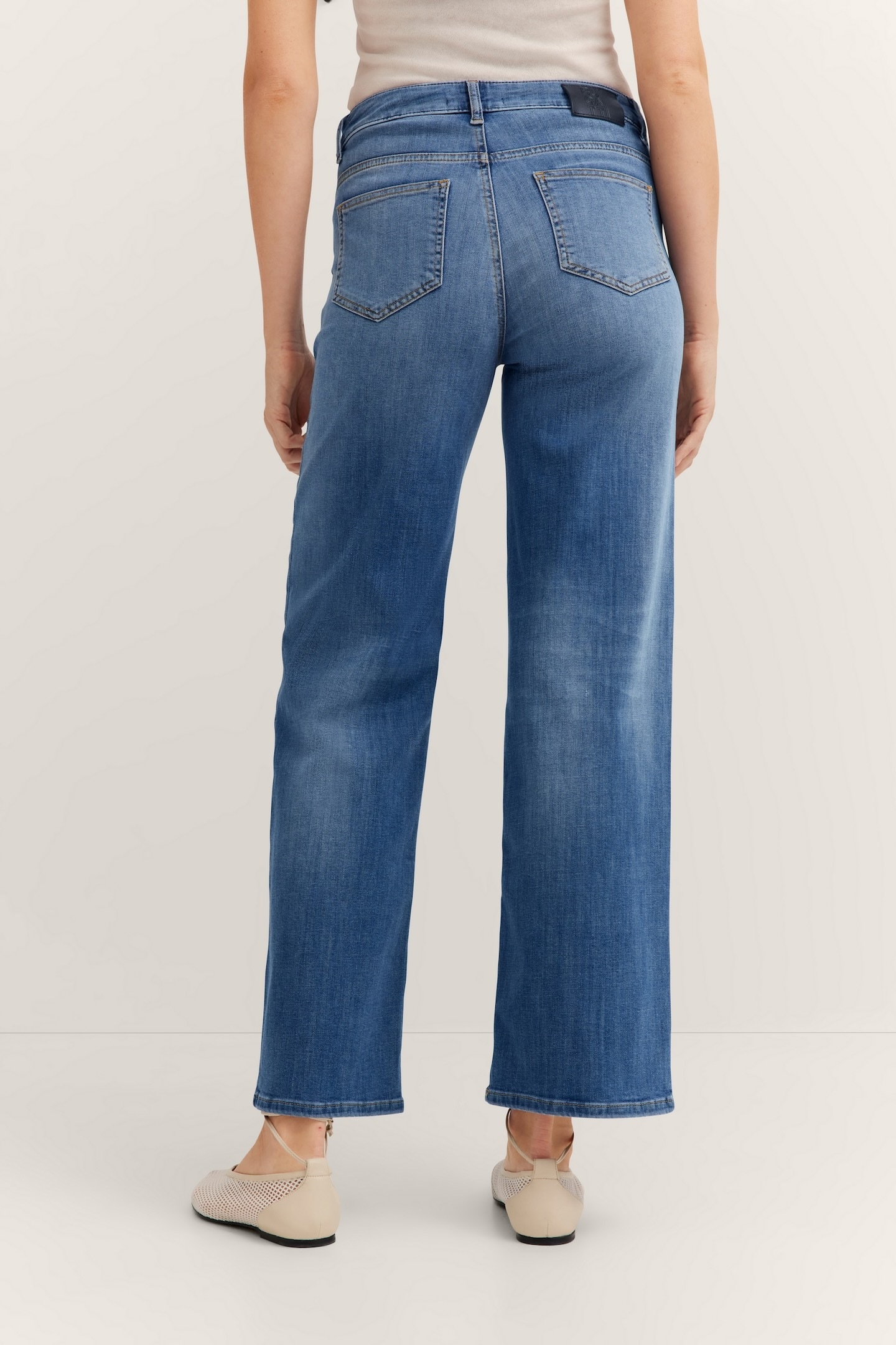 bugatti 5-Pocket-Jeans, mit geradem Beinverlauf