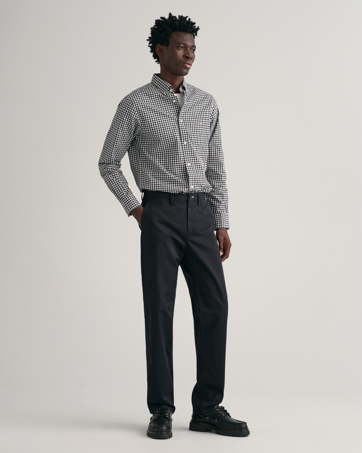 Gant Chinohose »REGULAR TWILL CHINOS«, Regumit gefütterten Seitentaschen