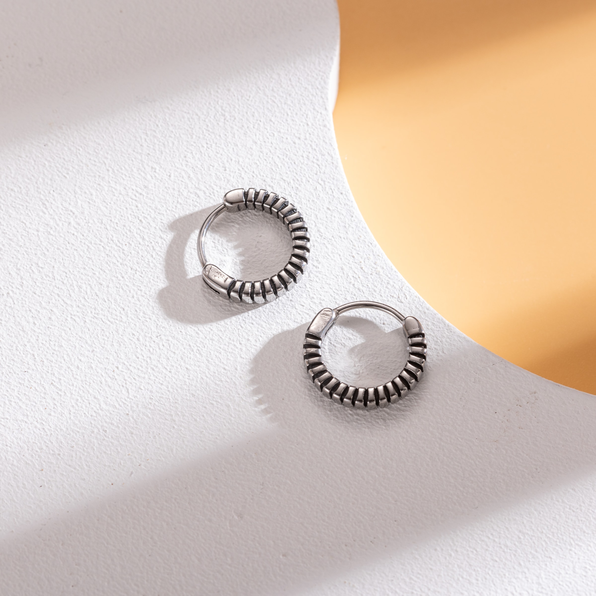 Firetti Paar Creolen »Schmuck Geschenk Edelstahl Ohrschmuck Ohrringe Classic«