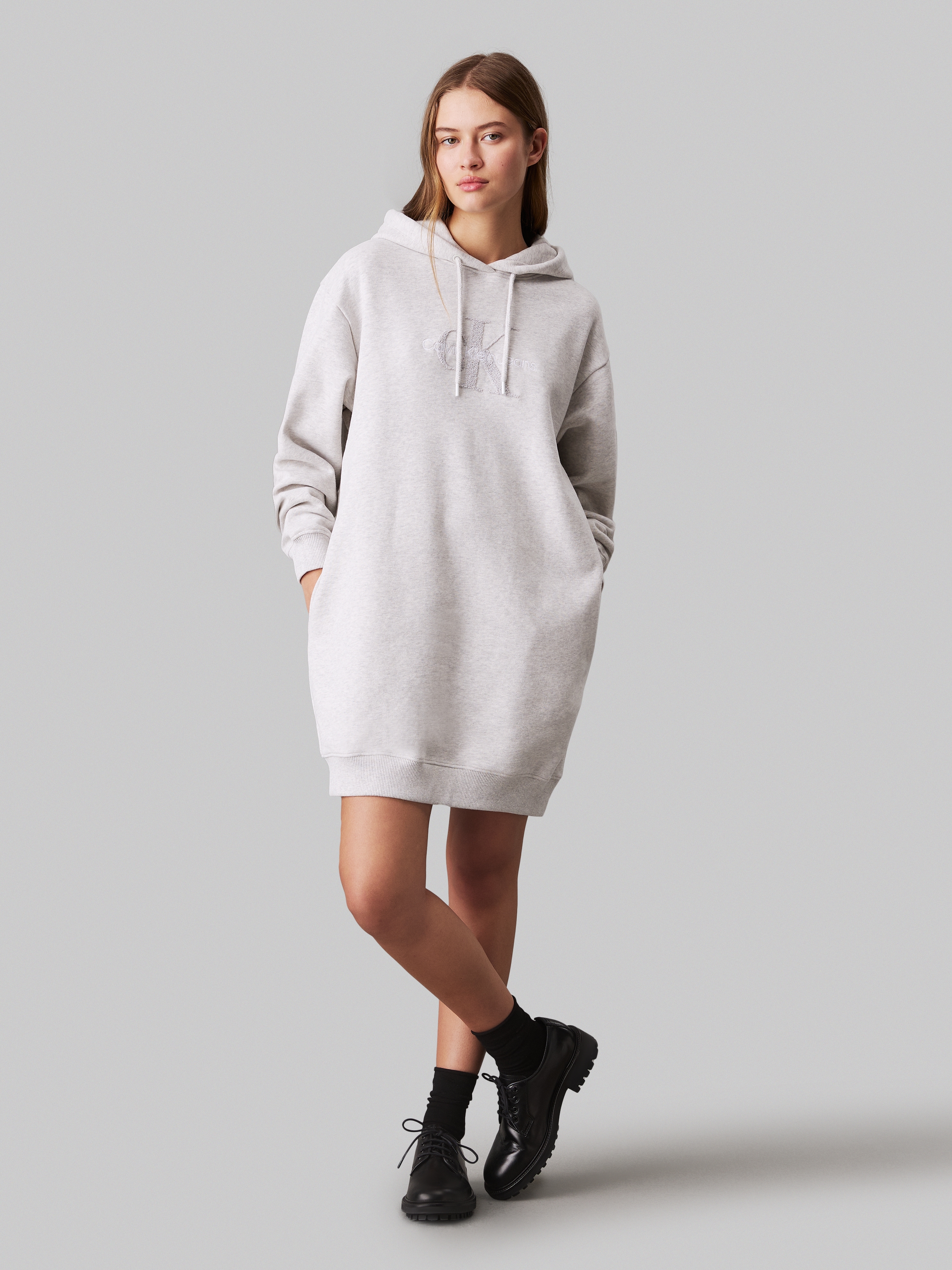 Calvin Klein Jeans Sweatkleid »CHENILLE MONOLOGO HOODIE DRESS«, mit Logostickerei