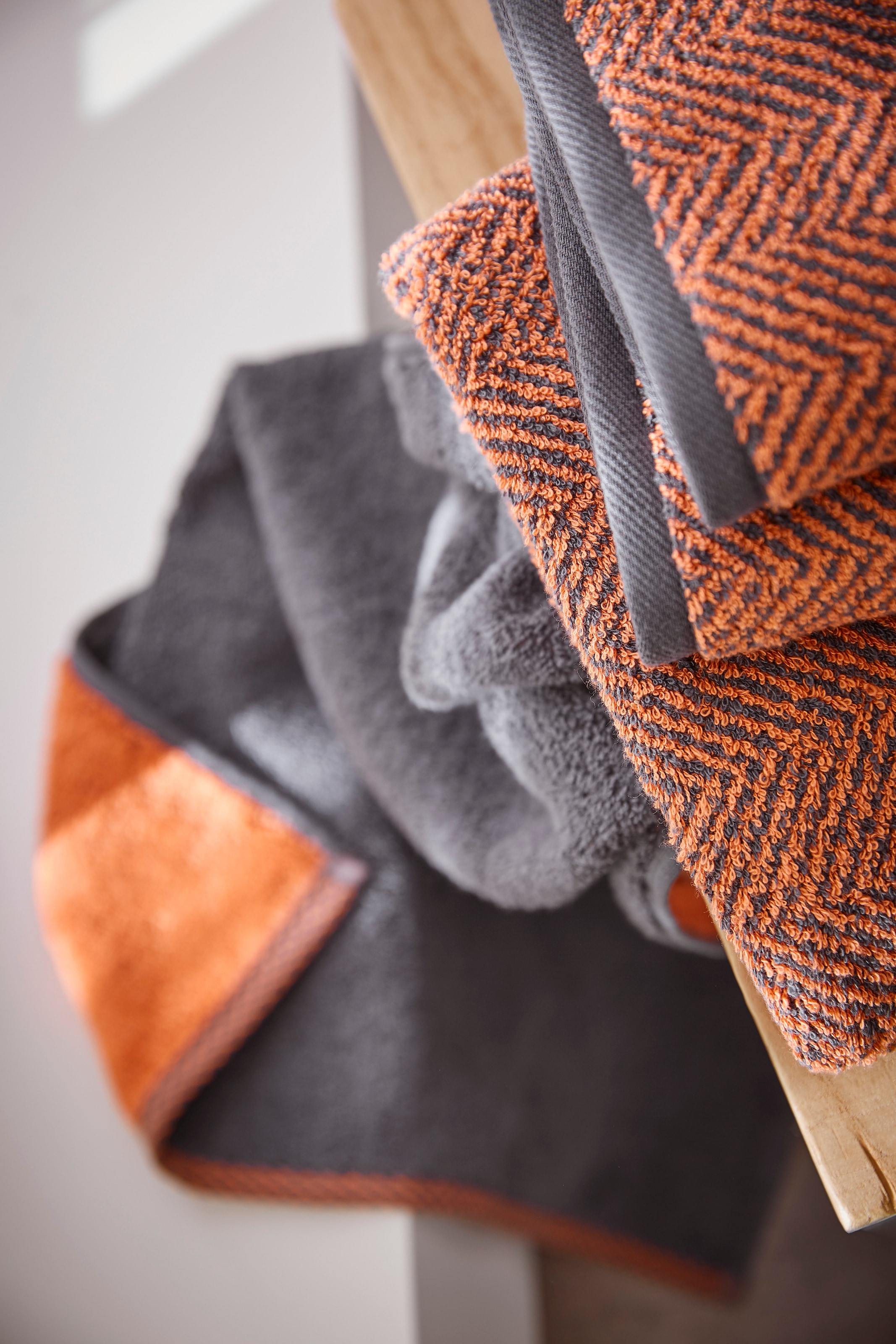 Dyckhoff Handtuch Set »Golden Shades Herringbone«, Set, 3 tlg., Walkfrottier, mit Fischgrät-Muster; 2 Handtücher (50x100cm), 1 Duschtuch (70x140cm)