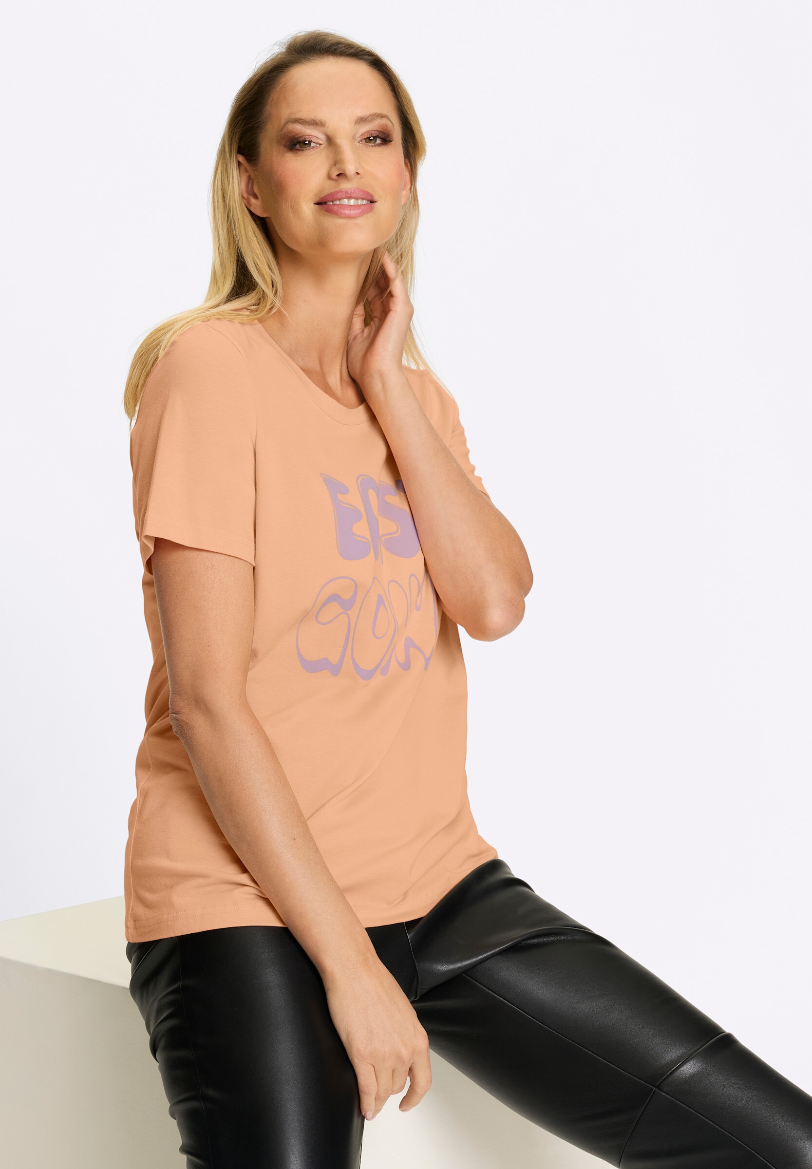 heine T-Shirt »T-Shirt T-Shirt mit gebogtem Ausschnitt«