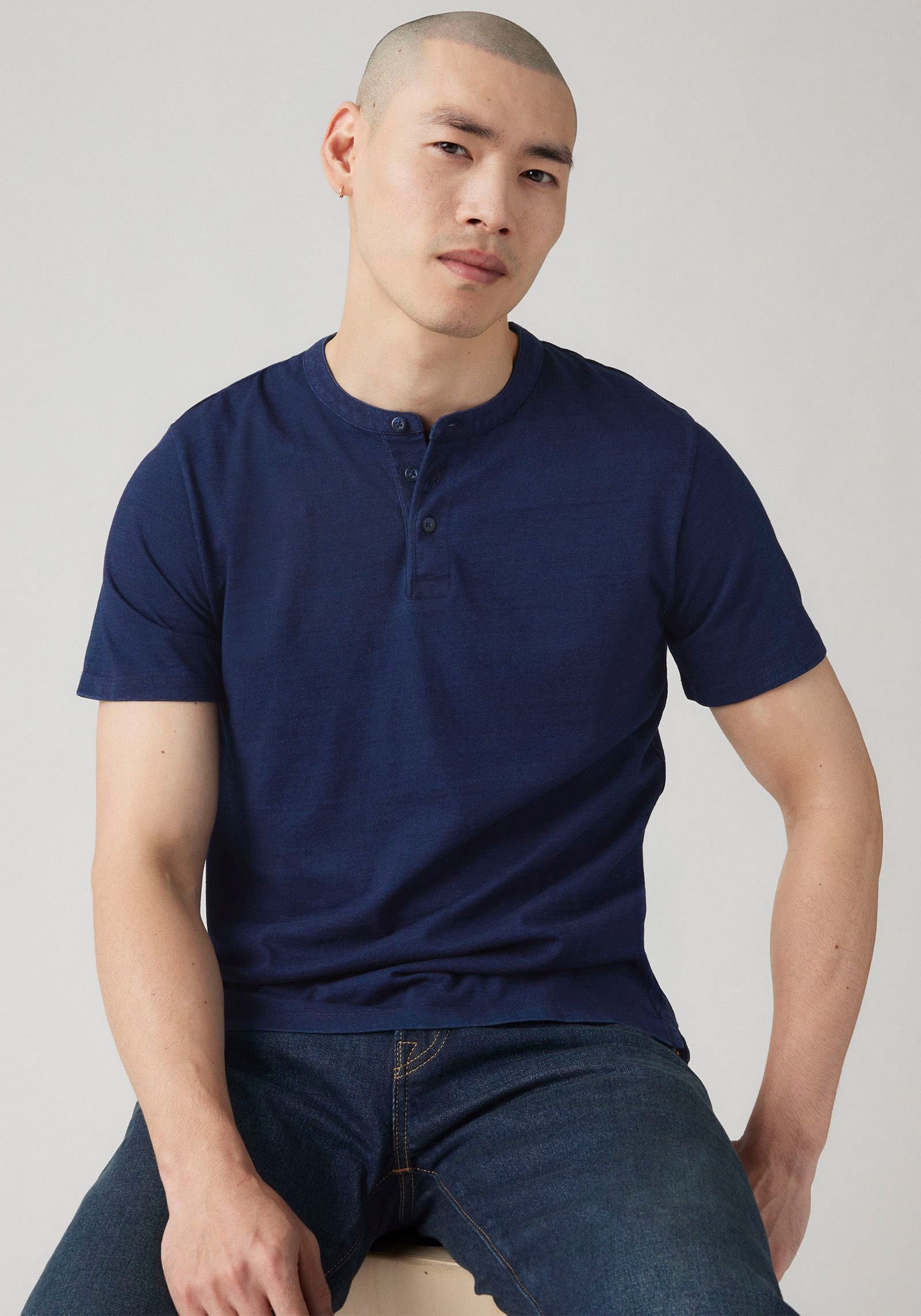 Levi's® Henleyshirt, mit Logo Stickerei