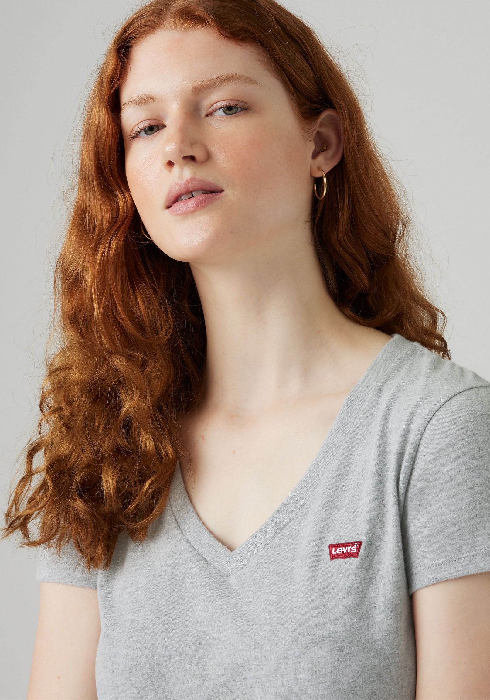 Levi's® T-Shirt »VNECK TEE 2 PACK«, (Packung, 2 tlg.)