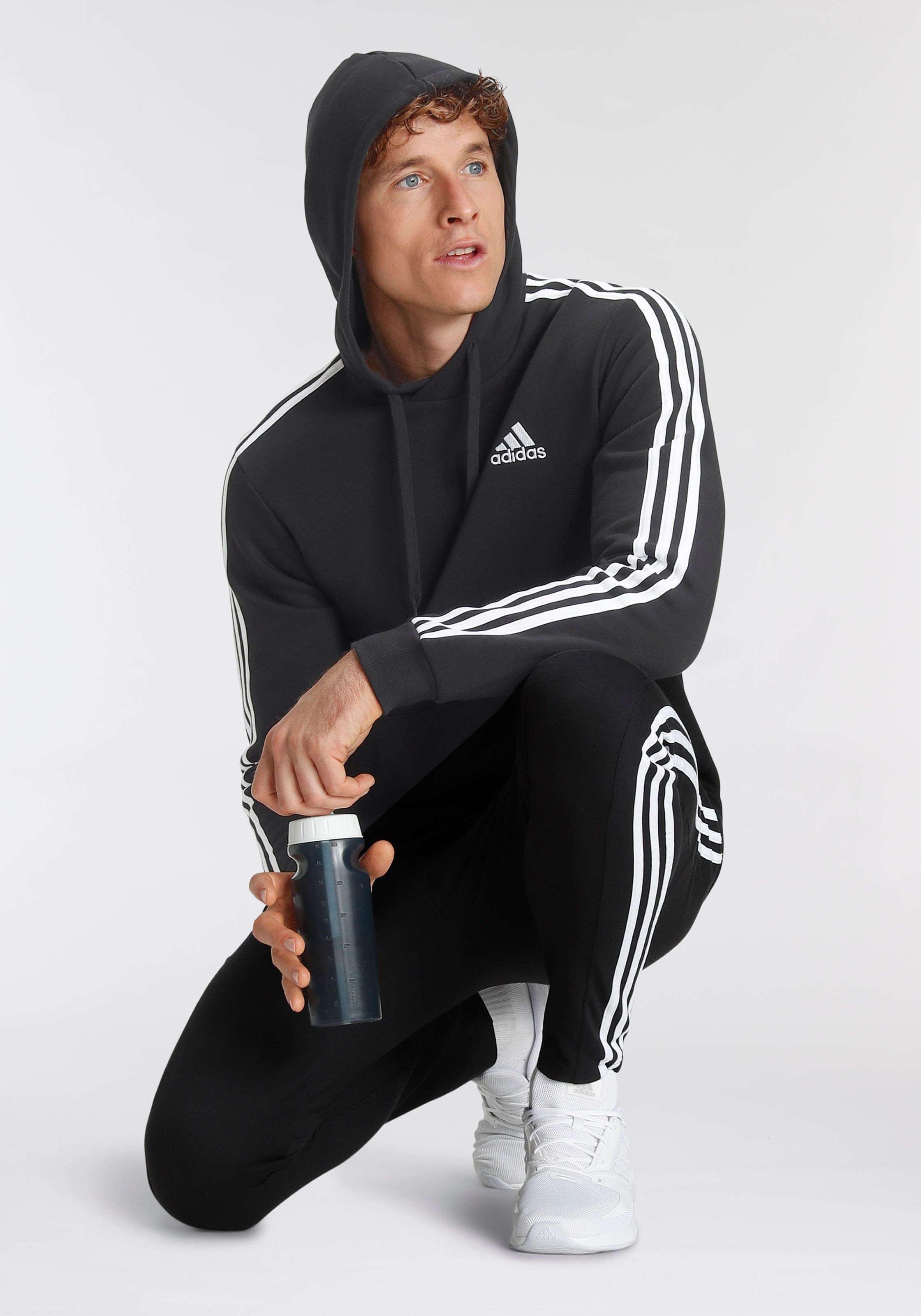 adidas Sportswear Sporthose »ESSENTIALS SINGLE JERSEY TAPERED OPEN HEM 3STREIFEN HOSE«, (1 tlg.)