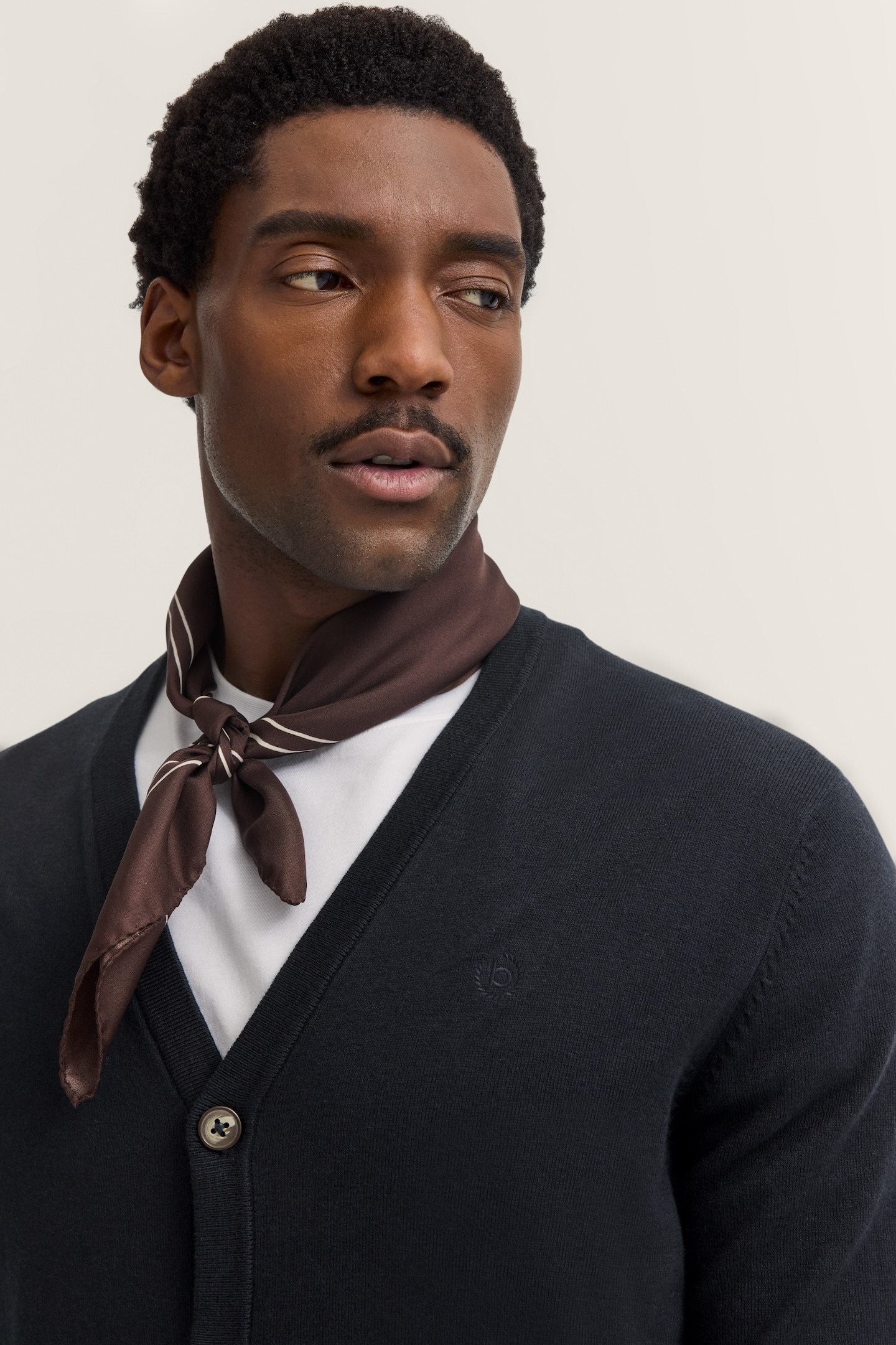 bugatti Cardigan »Modern Fit« mit V-Ausschnitt aus Baumwolle-Kaschmir