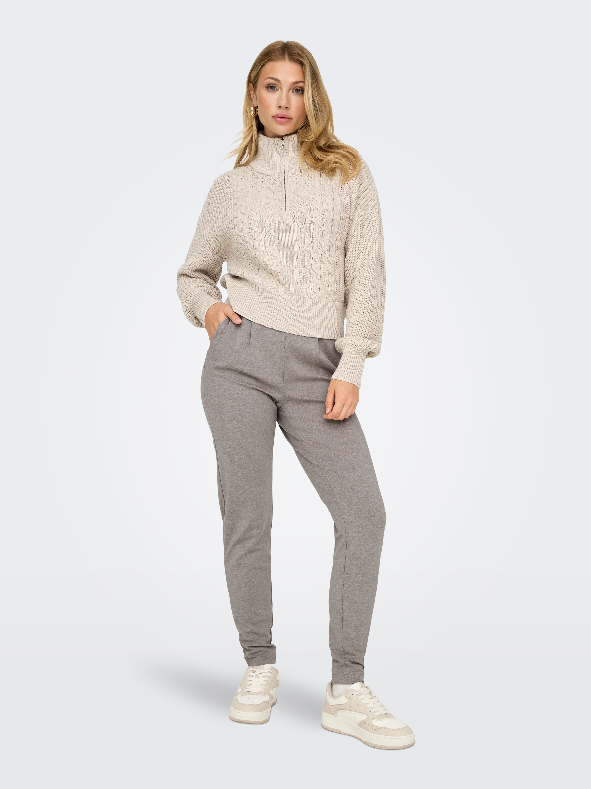 ONLY Jogger Pants »ONLPOPTRASH LIFE EASY COL PANT PNT NOOS«, bequeme Form mit elastischem Bund und Kordelzug