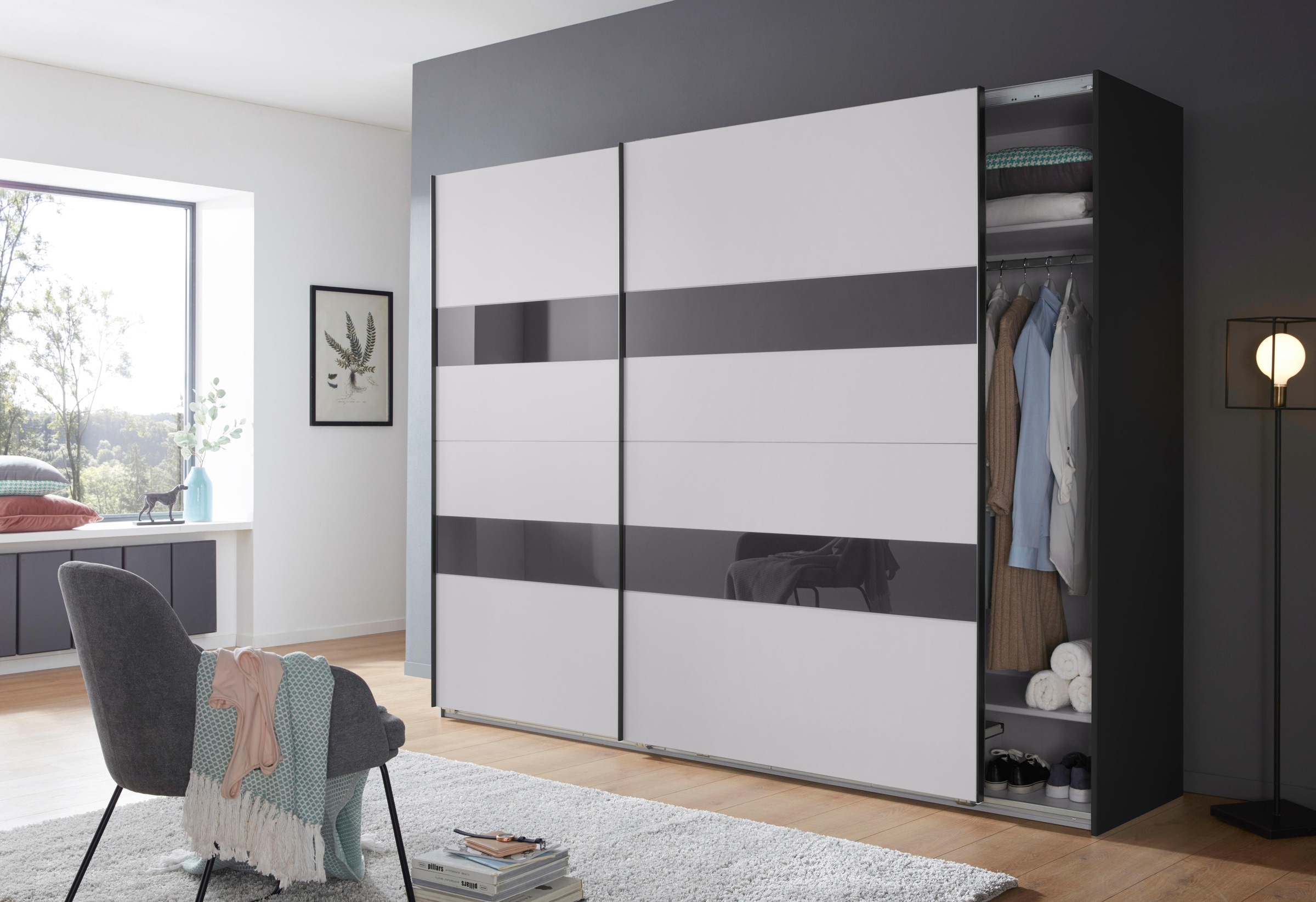 Wimex Schwebetürenschrank »Altona«, mit Glaselementen und zusätzlichen Einlegeböden