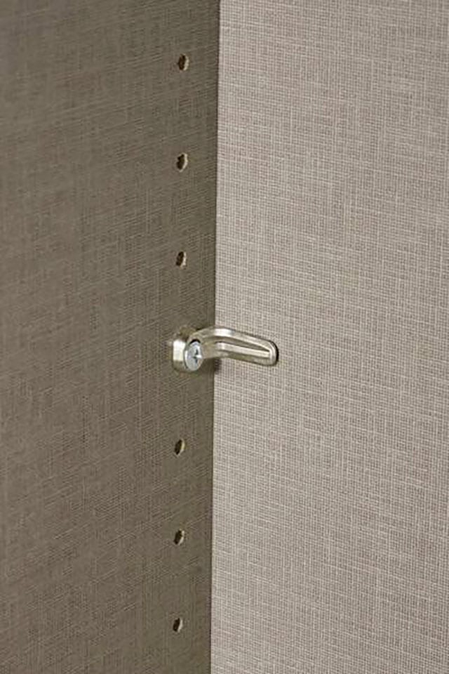 rauch Drehtürenschrank »Kleiderschrank Schrank Garderobe Wäscheschrank MONTCLAR« in den Breiten 204/254/304 cm, inkl. SOFT-CLOSE-FUNKTION,  Passepartout optional mit Beleuchtung, inkl. Zubehör MADE IN GERMANY