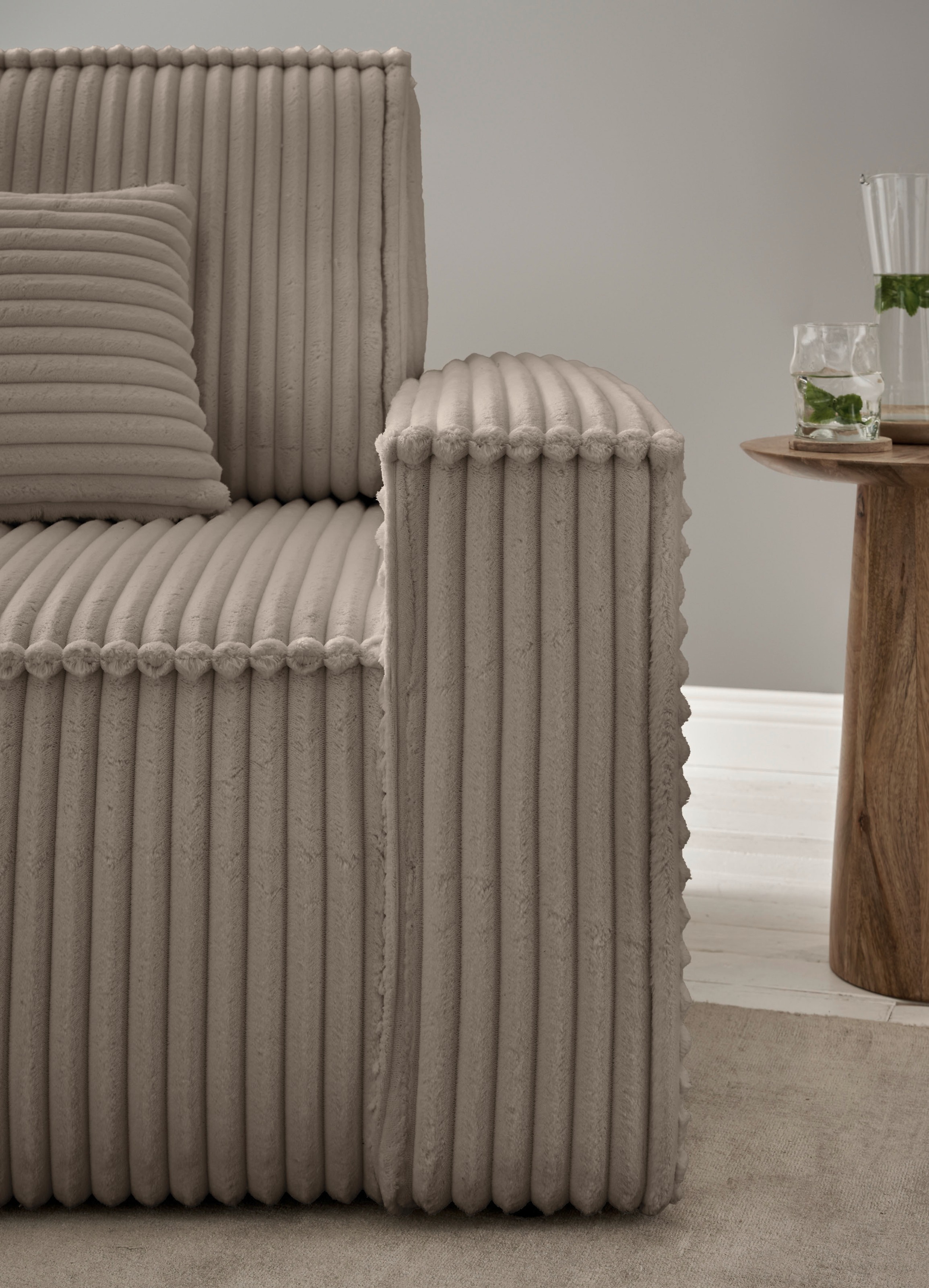 OTTO home Wohnlandschaft »FINNLEY U-Form XXL 329 cm - OTTO. Verlässliche Qualität.« Schlafsofa, Bettkasten, in Bouclé, Struktur fein und Mega Cord